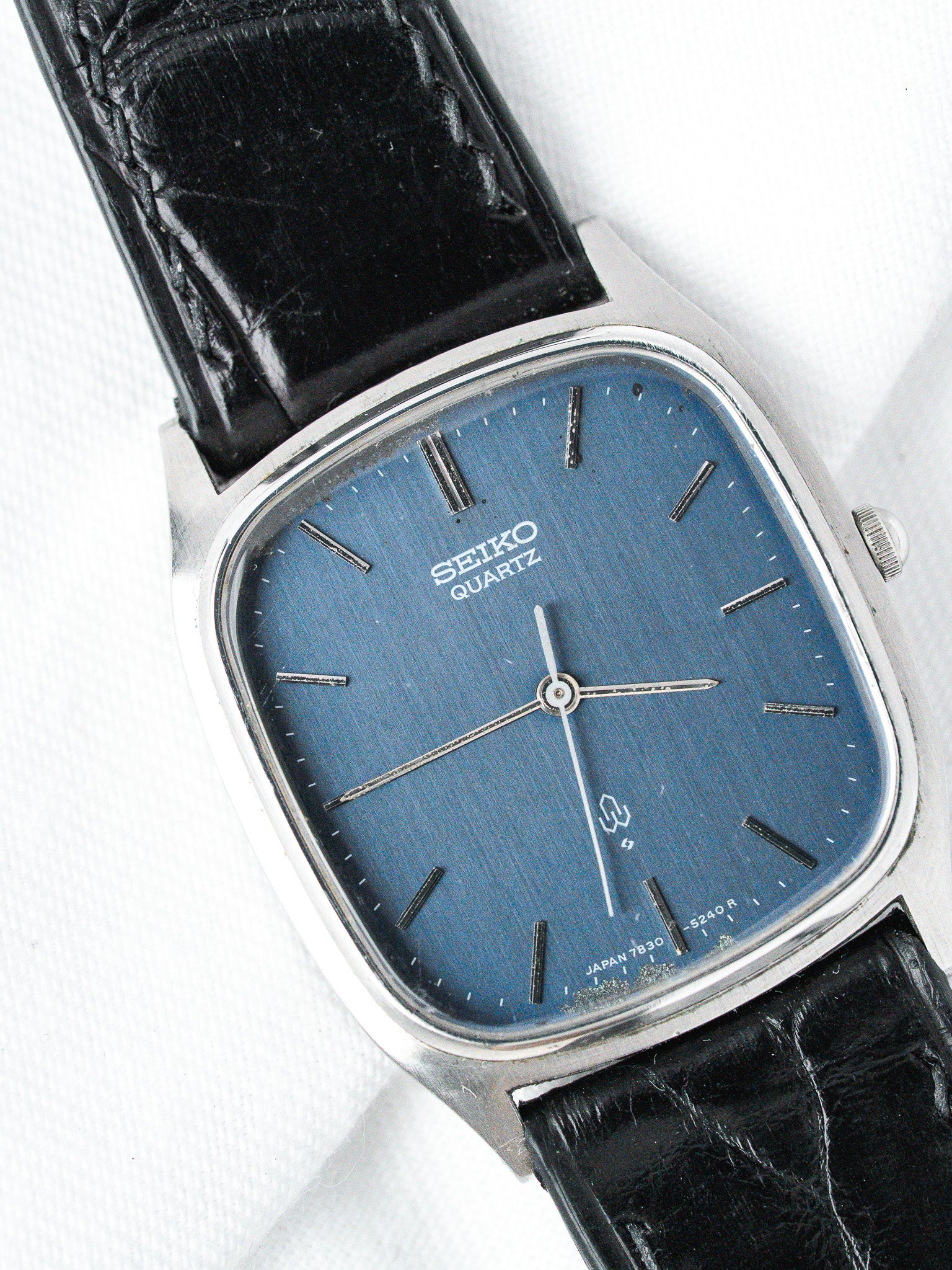Seiko Quartz vintage watch with blue dial, steel case, black leather strap