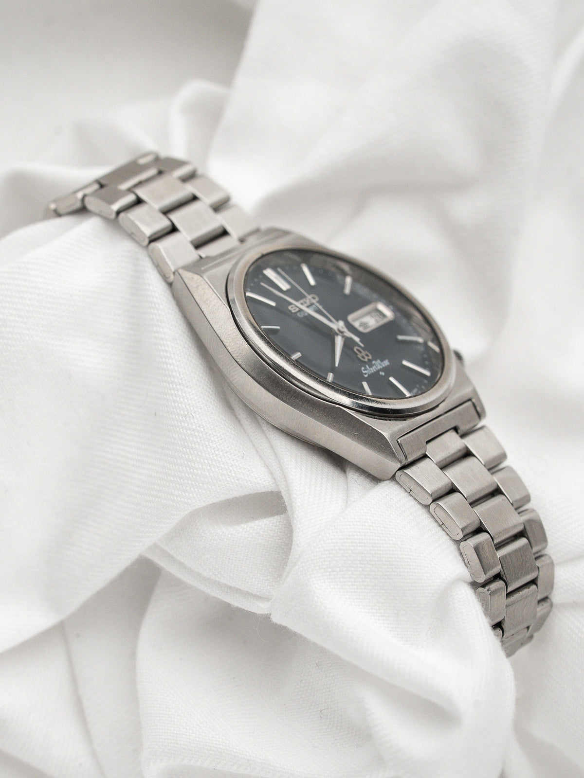 جانب العلبة من جهة التاج - ساعة Seiko Silver Wave 7546-8340 فينتاج - Atelier Victor