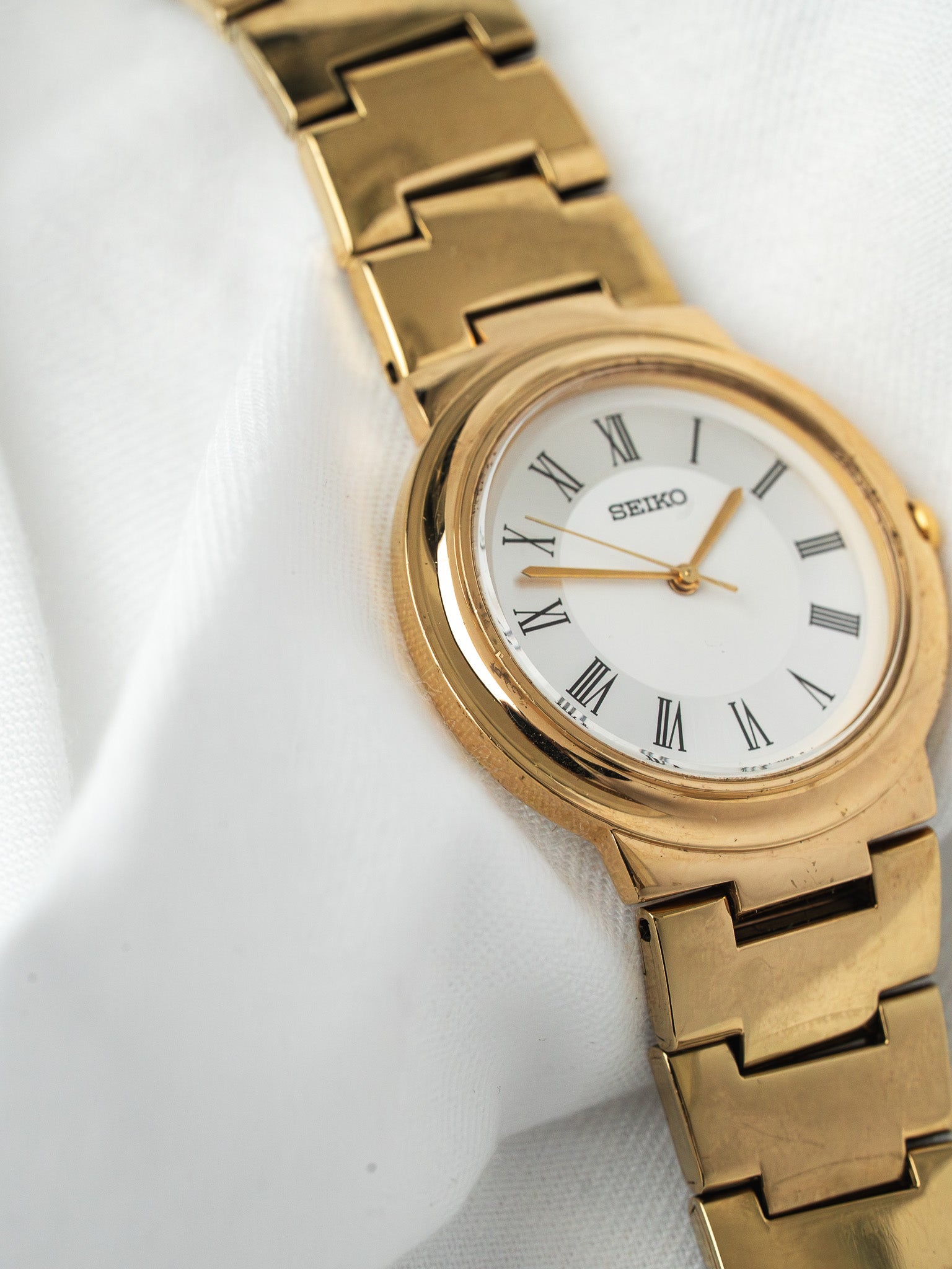 Montre Seiko V701-2L10 Plaqué Or — Ronde Cadran Romain (1991)