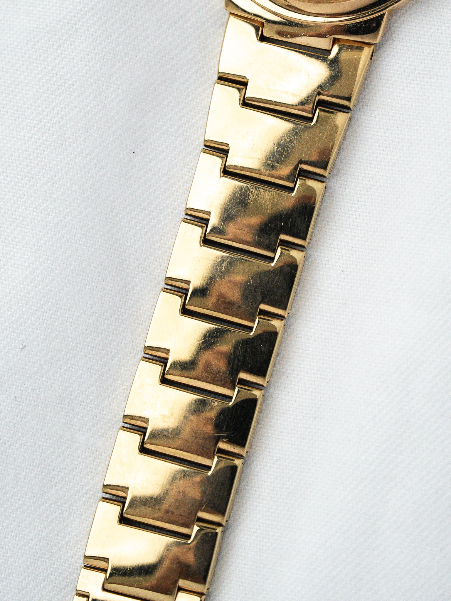 Montre Seiko V701-2L10 Plaqué Or — Ronde Cadran Romain (1991)