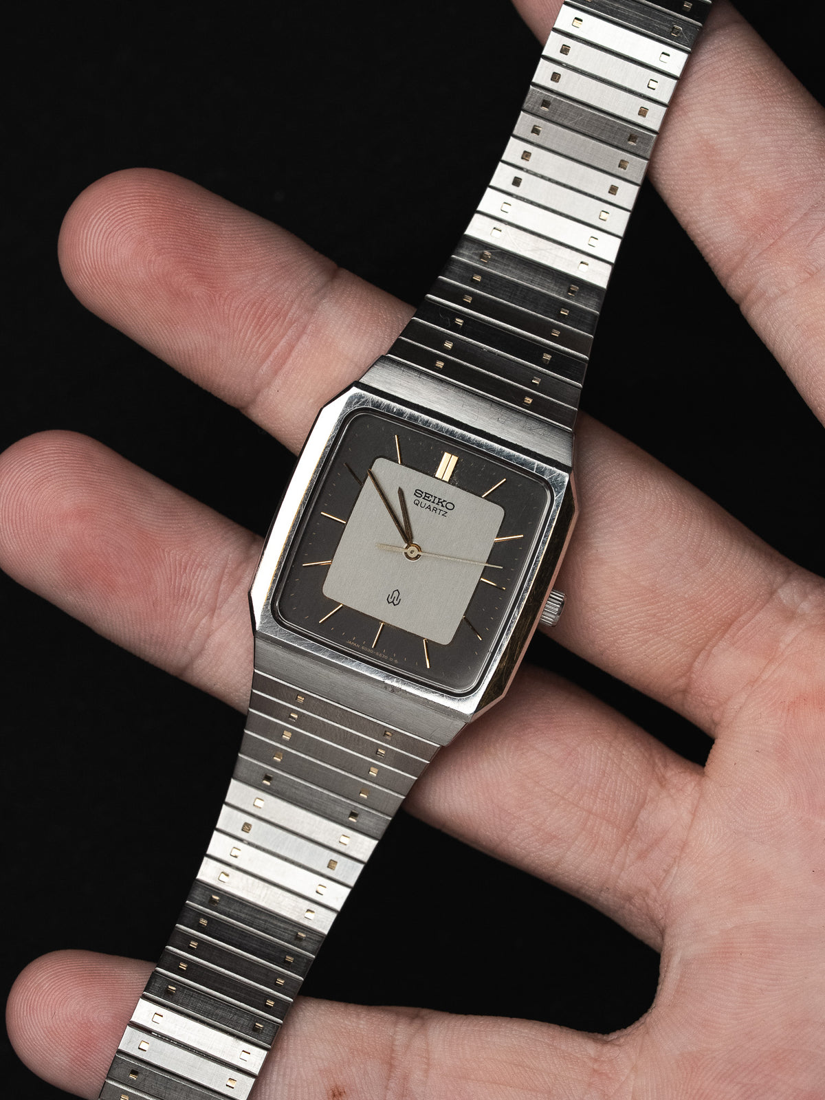 手持图 - Seiko 6030-5490 复古 Watch - Atelier Victor