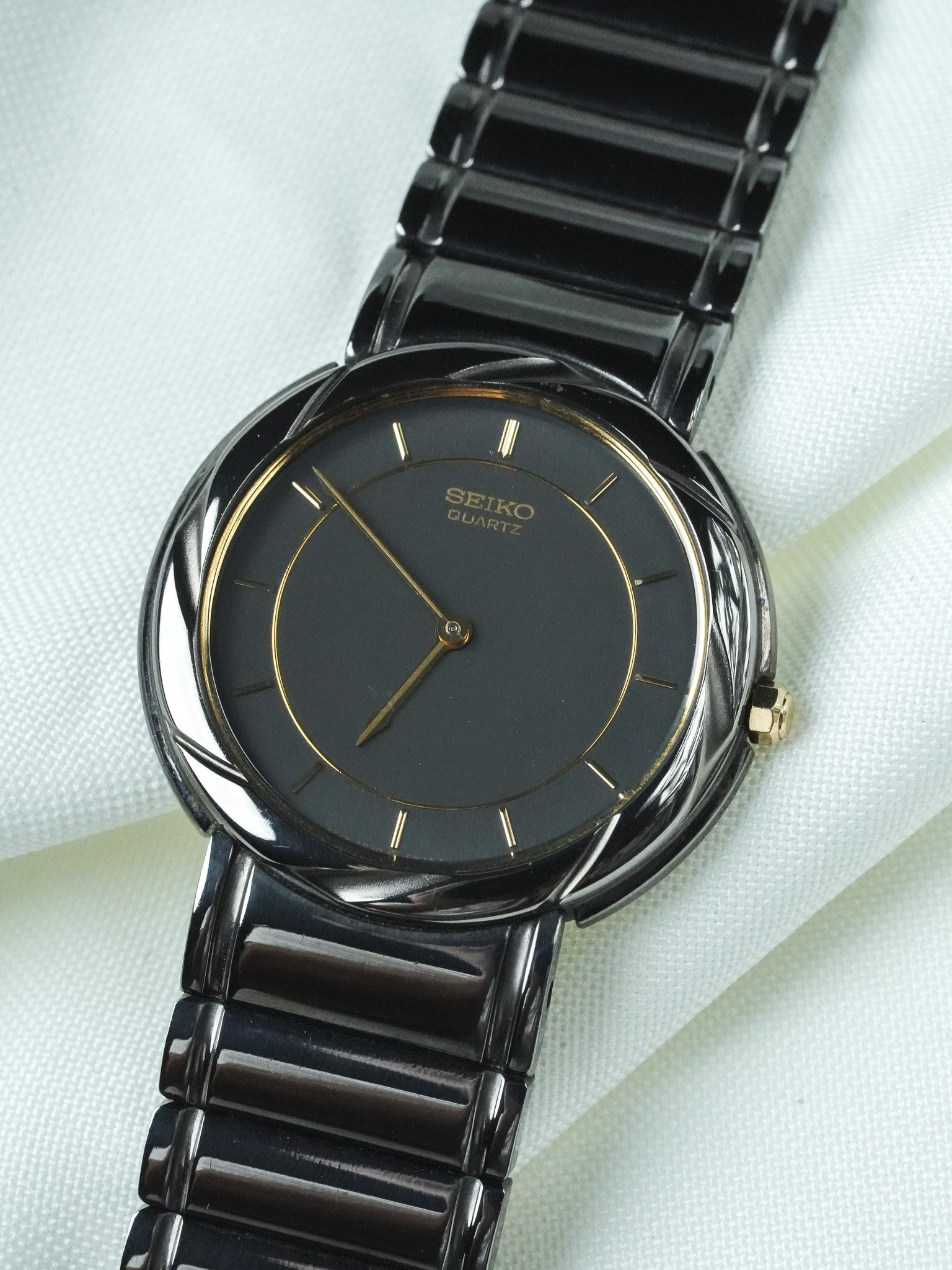 Montre Seiko Vintage - Anthracite Brillant Torsadé Large (1995) - Atelier Victor