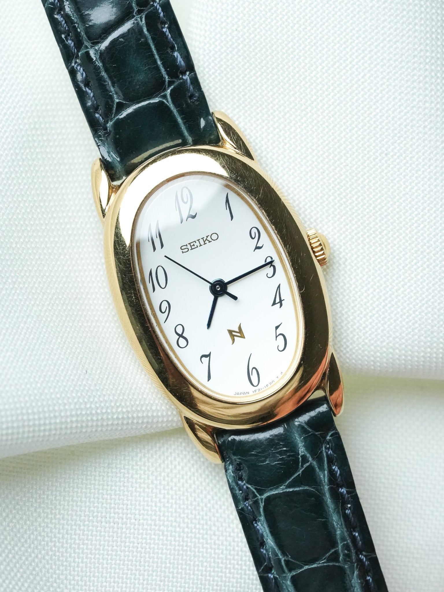Montre Seiko Vintage - Baignoire Or 1F21-5B70 (2005) - Atelier Victor