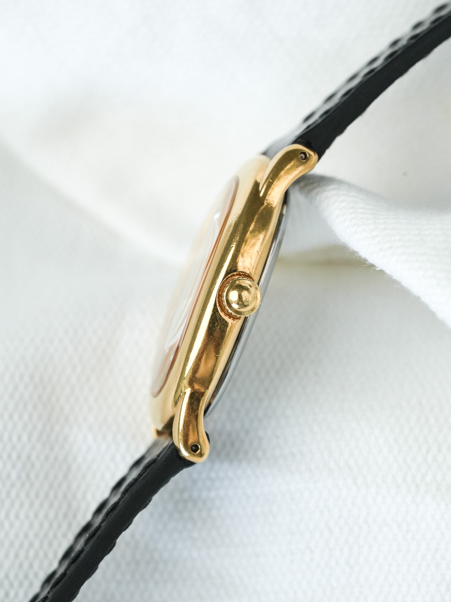 Montre Seiko Vintage - Baignoire Or Cuir Noir 1F21-5B70 (2005) - Atelier Victor