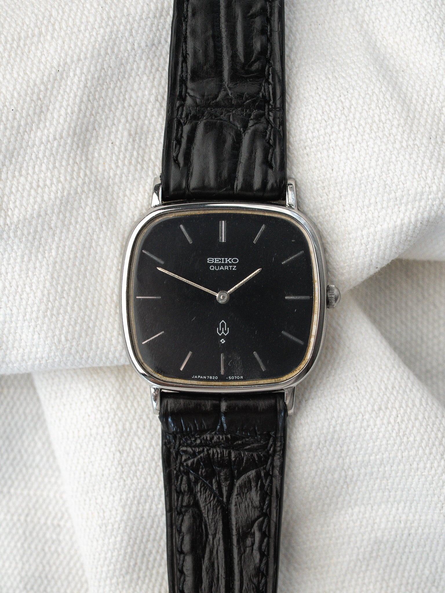 Montre Seiko Vintage - Coussin Acier Noir (1987) - Atelier Victor