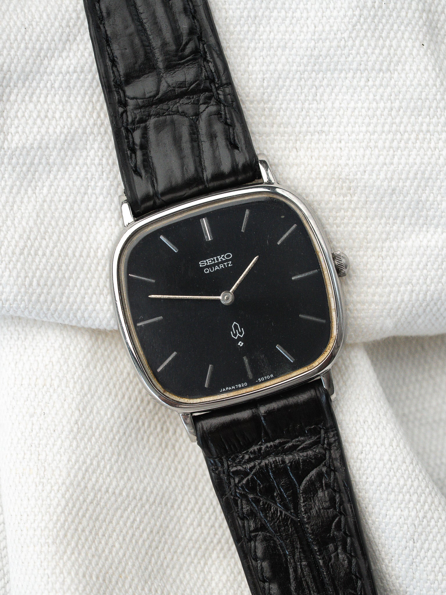 Montre Seiko Vintage - Coussin Acier Noir (1987) - Atelier Victor