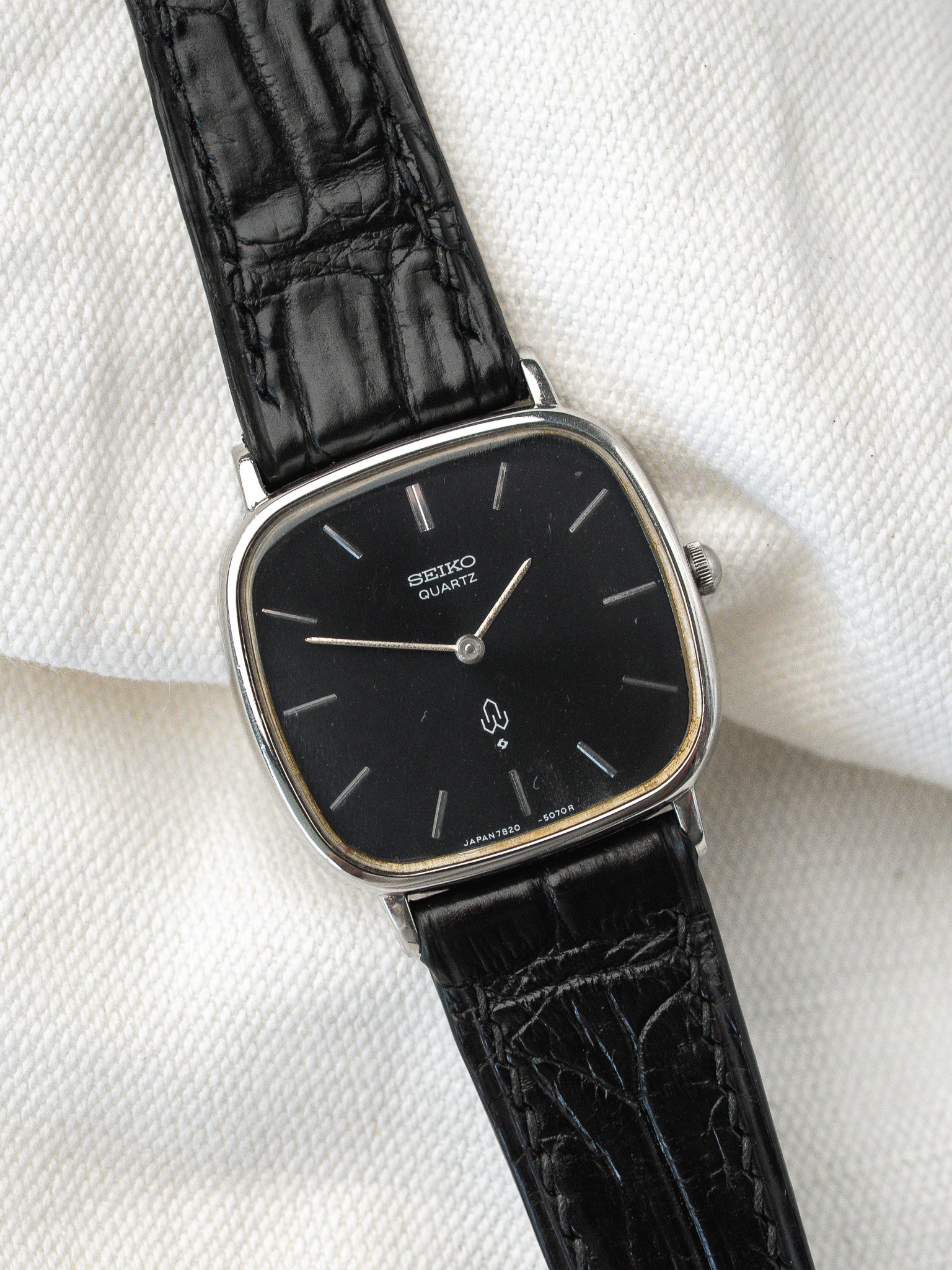 Montre Seiko Vintage - Coussin Acier Noir (1987) - Atelier Victor