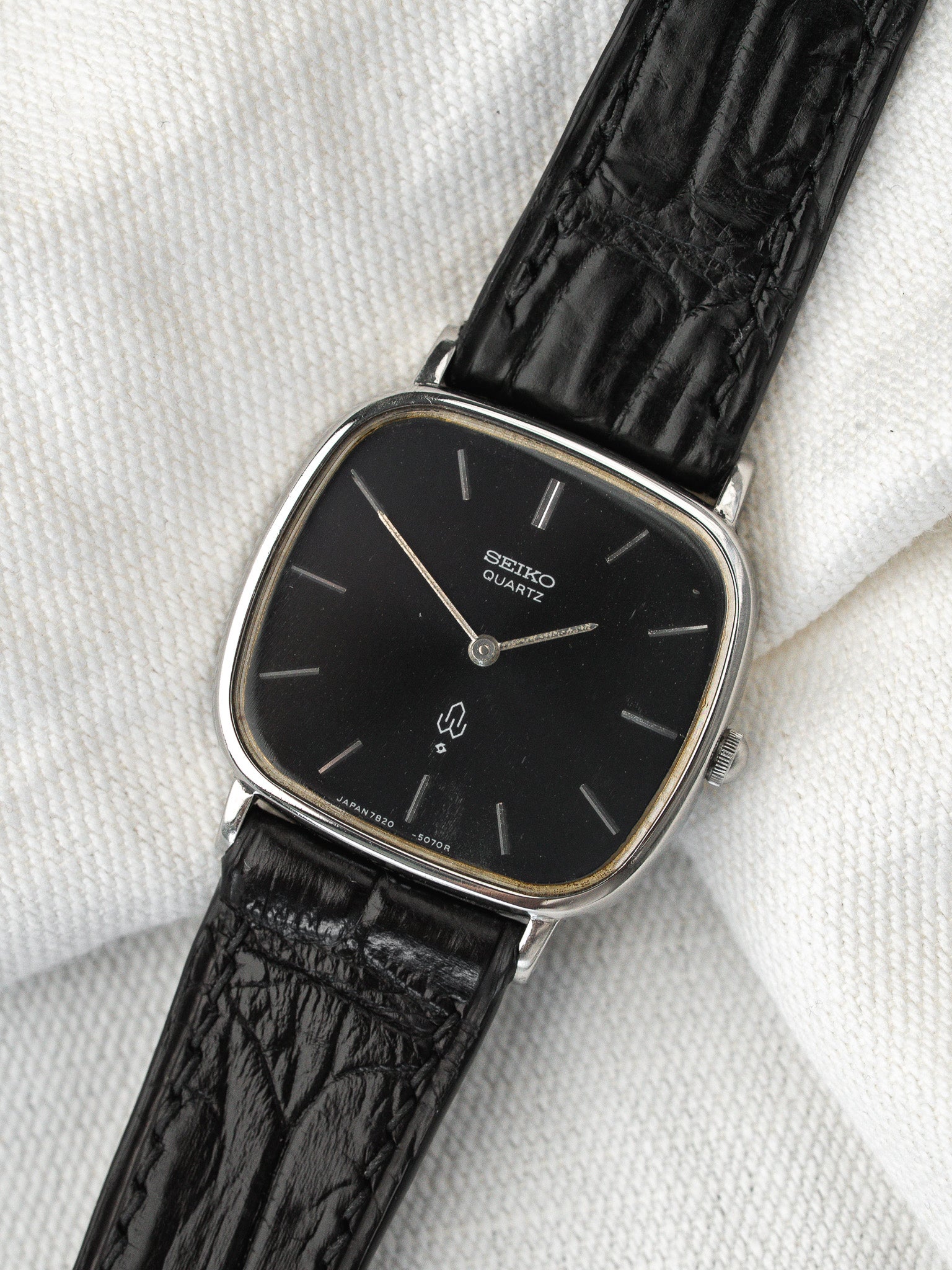 Montre Seiko Vintage - Coussin Acier Noir (1987) - Atelier Victor