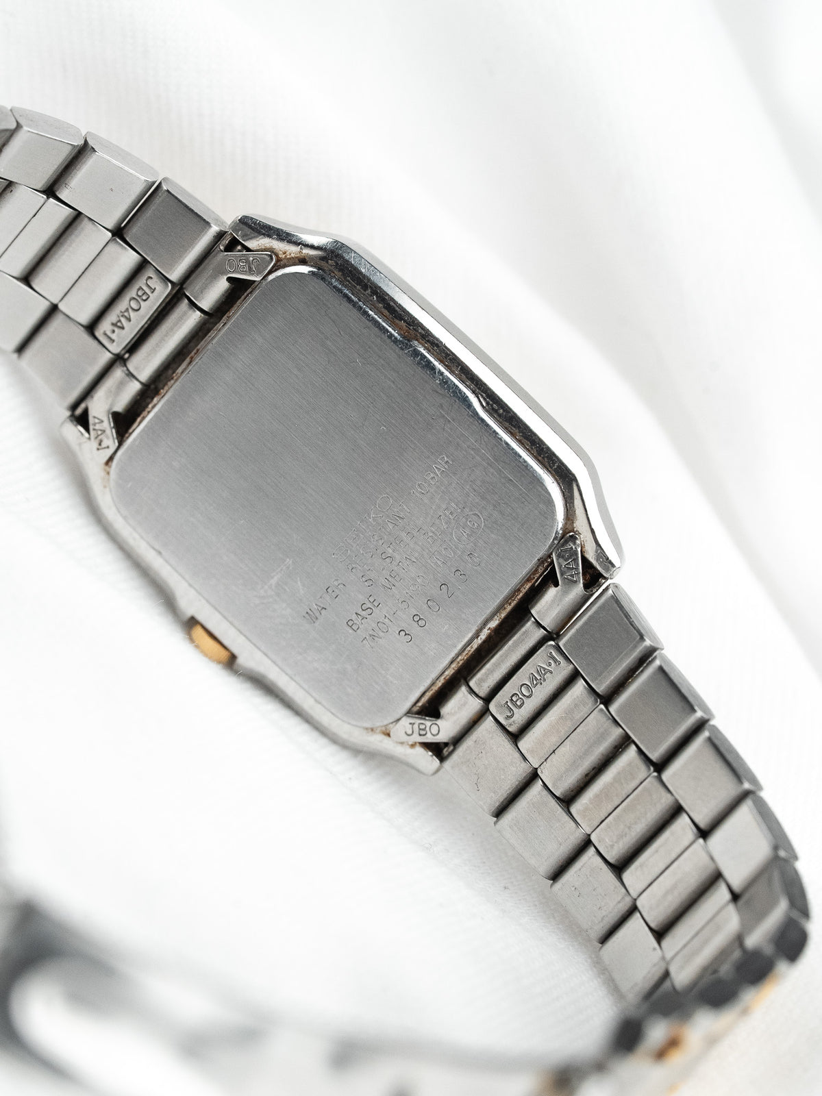 精钢底盖 - Seiko Lucent 7N01-5190 复古 Watch - Atelier Victor