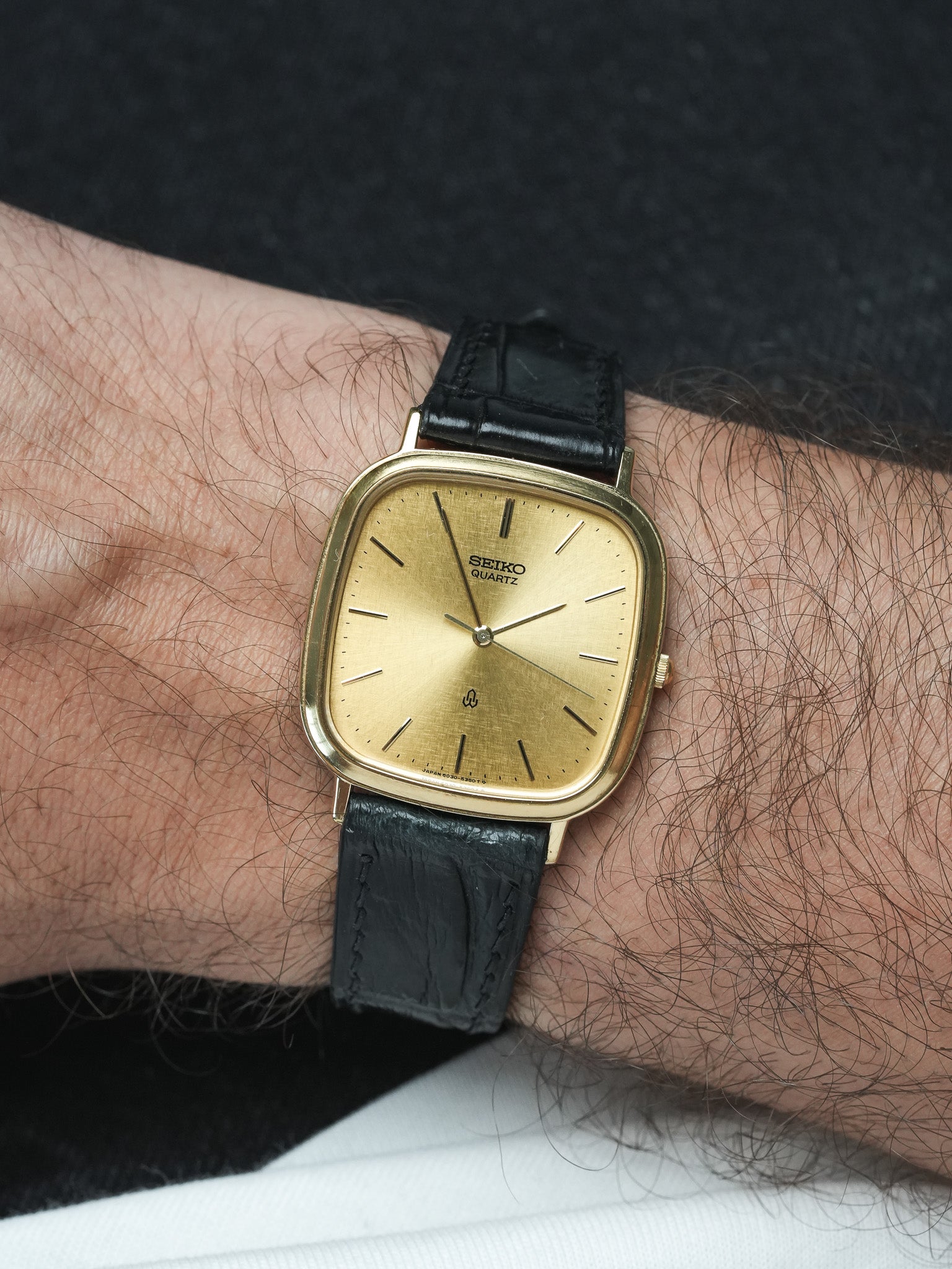 Montre Seiko Vintage - Tank TV XL plaqué Or (1990) - Atelier Victor