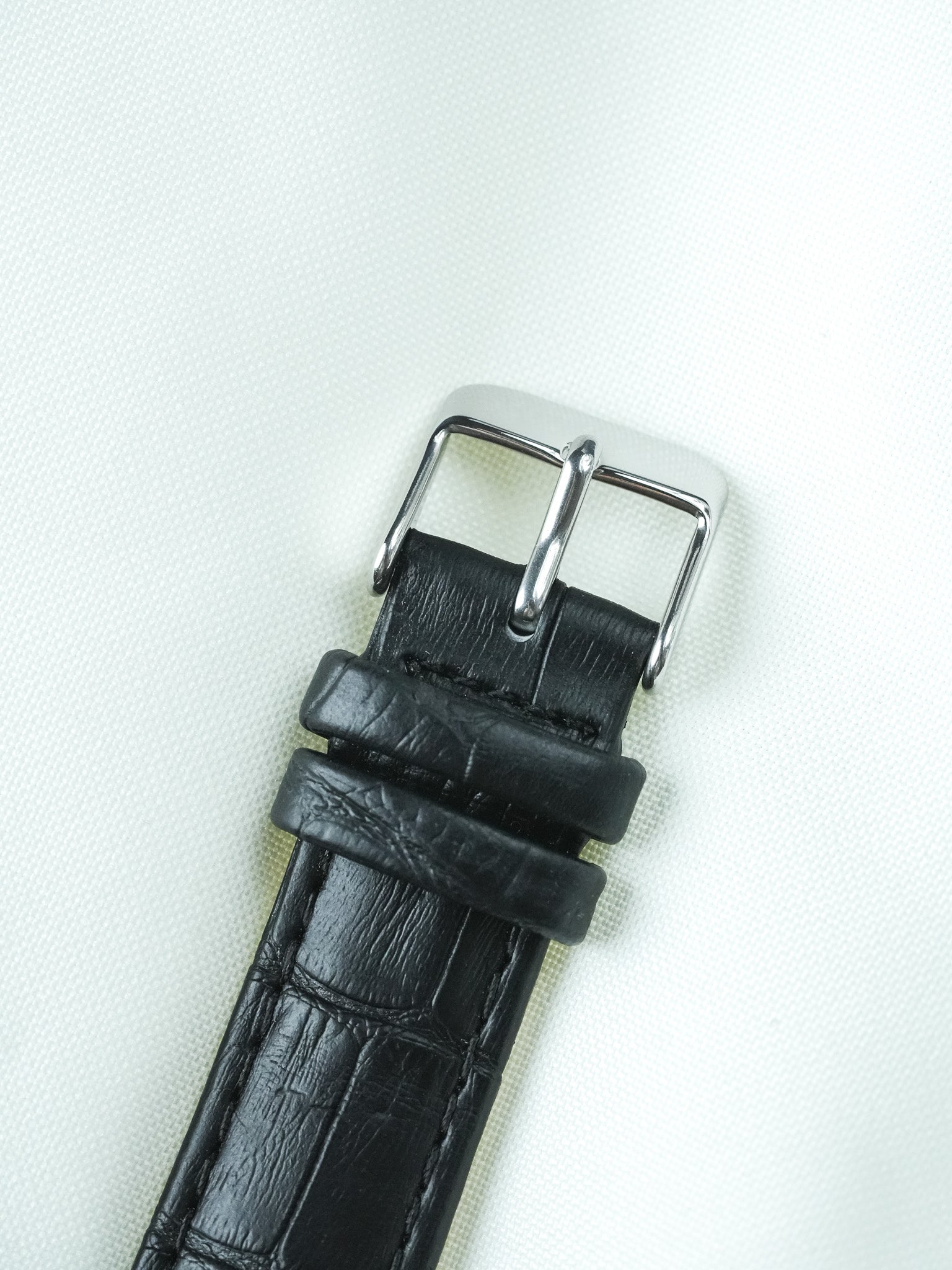 Montre Seiko Vintage - Tonneau Cornes Centrales Acier (1988) - Atelier Victor
