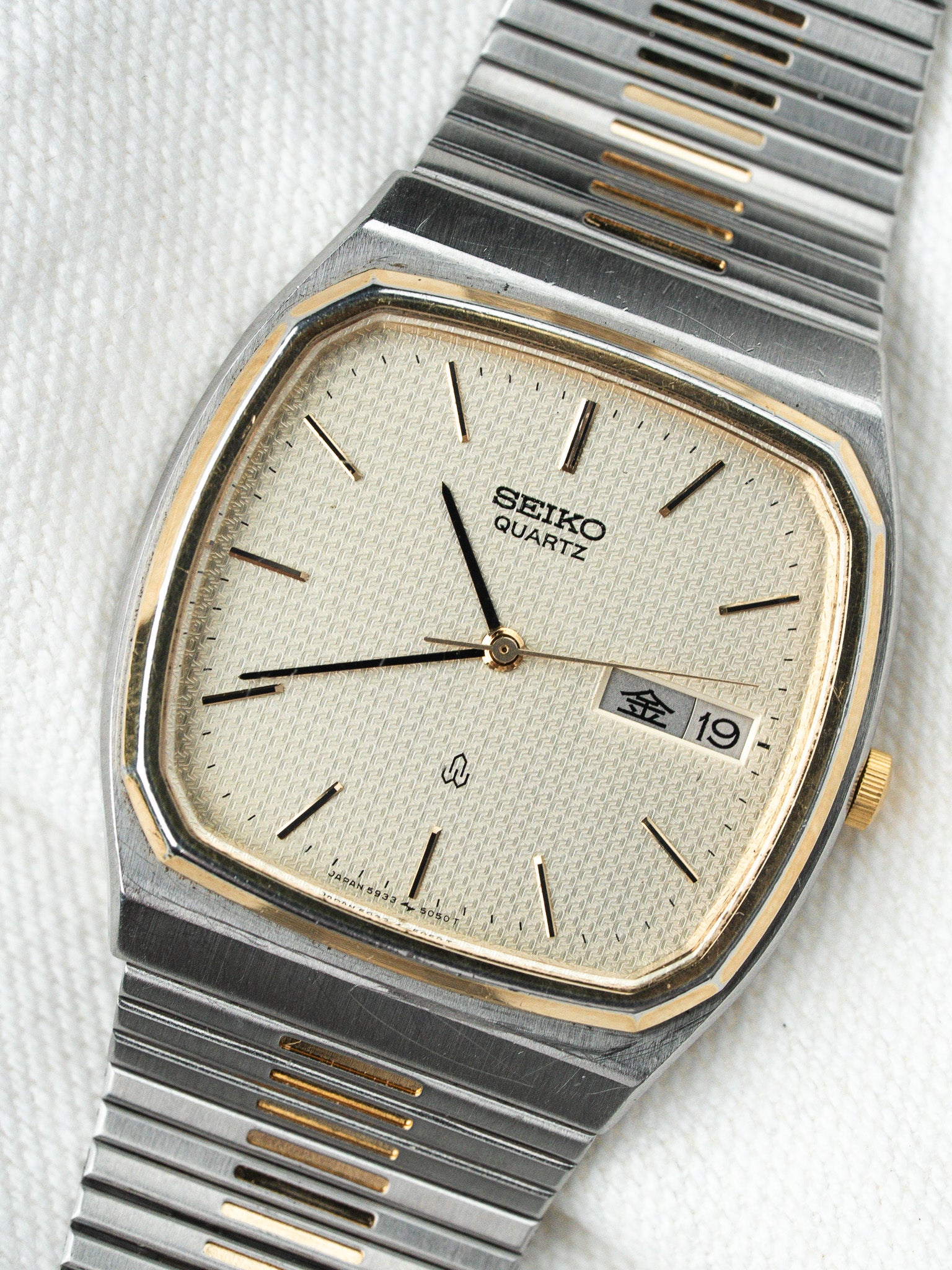 Montre Seiko Vintage - TV Daydate Kanji Acier Guilloché (1981) - Atelier Victor