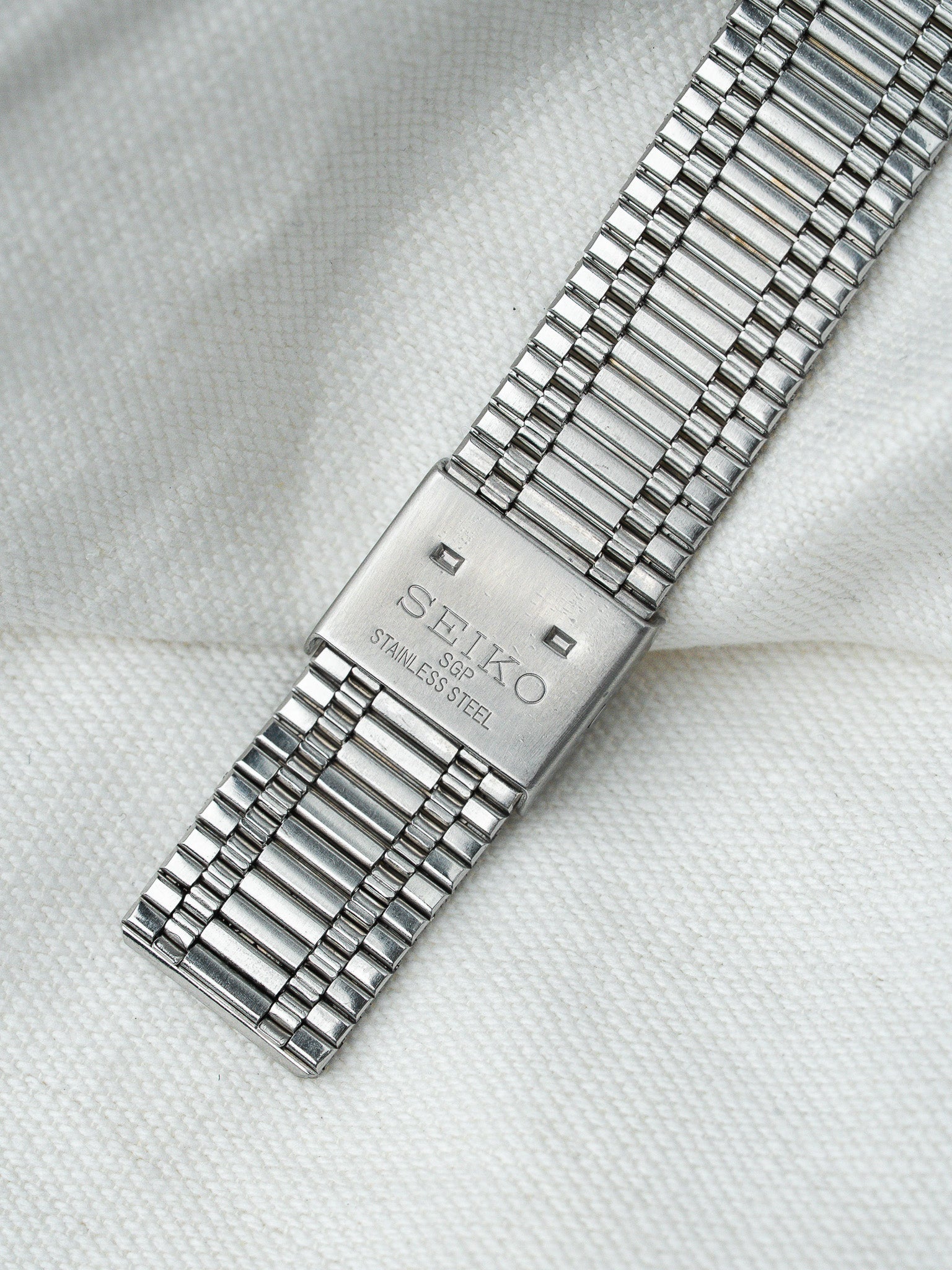 Montre Seiko Vintage - TV Daydate Kanji Acier Guilloché (1981) - Atelier Victor