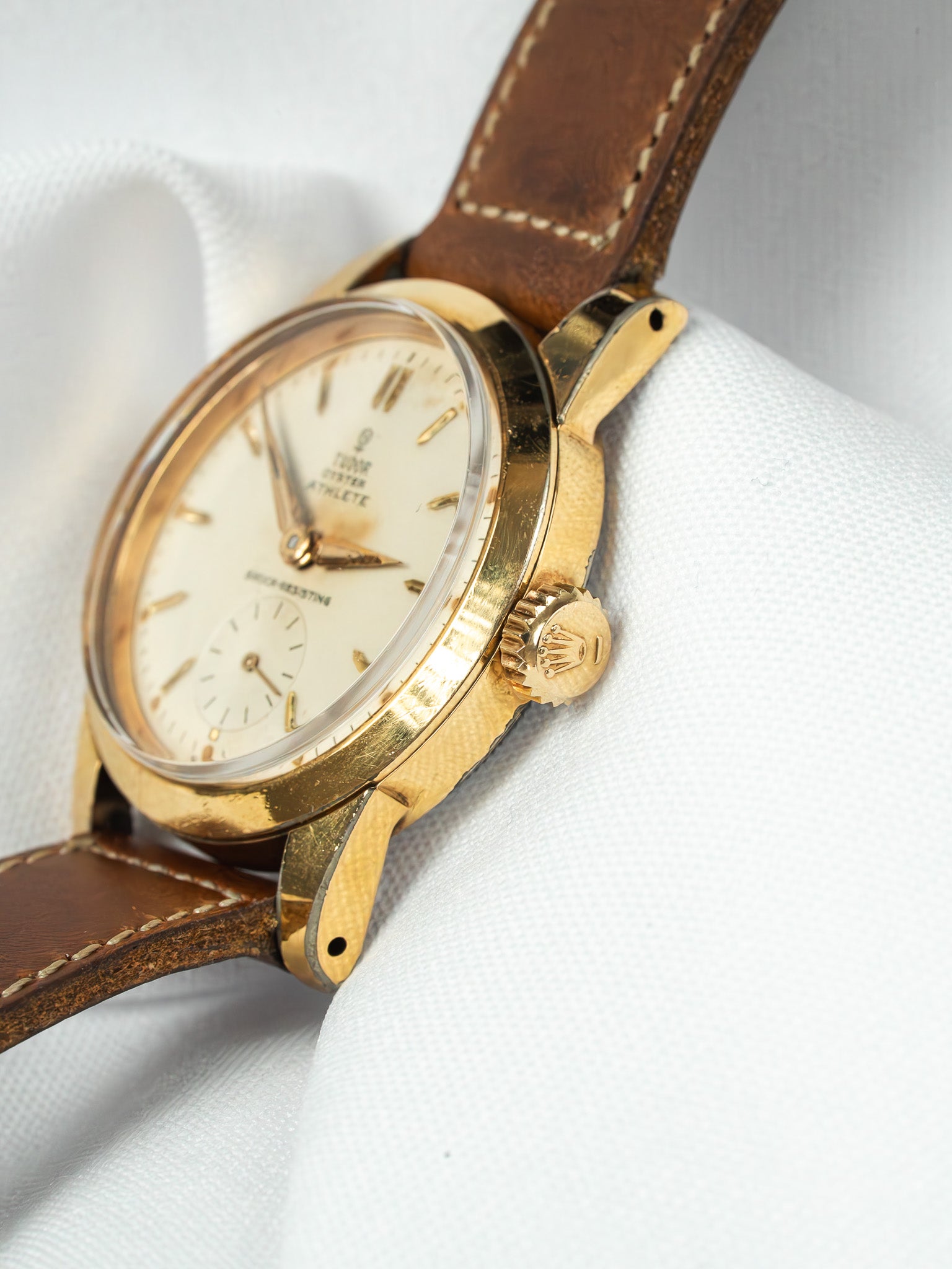 Montre Tudor Oyster Athlete Vintage - 32mm Plaqué Or (1959) - Atelier Victor