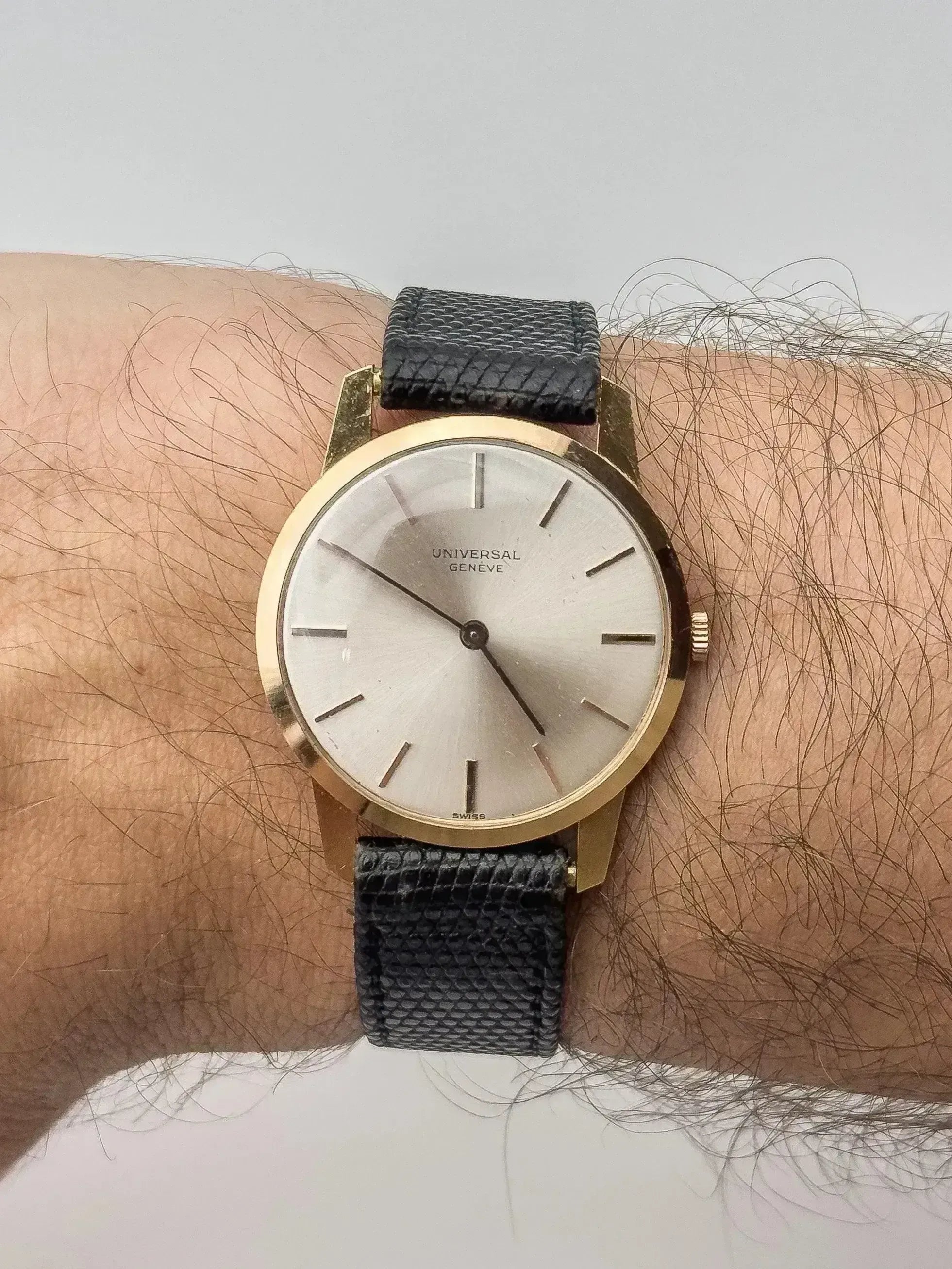 Montre Universal Genève Vintage - Or Rose 18k Extra Plate (1964) - Atelier Victor