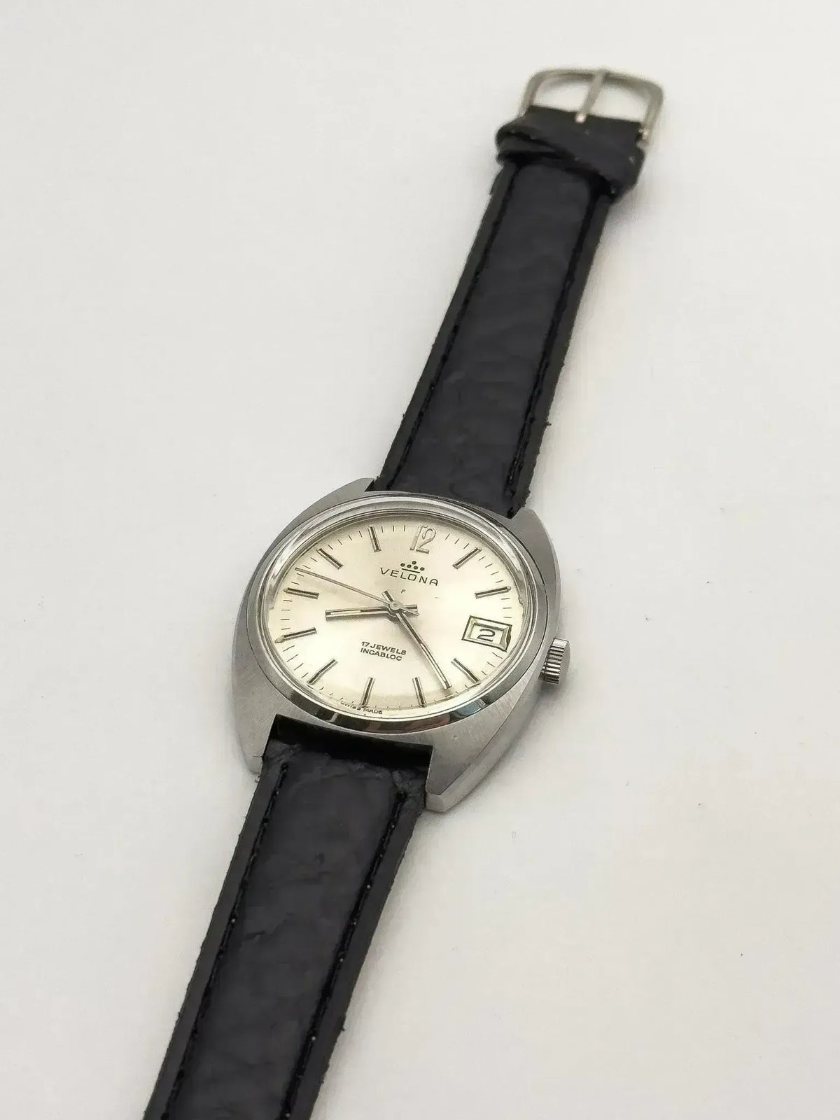 Velona Coussin Watch Steel 37mm — Silver Sunburst, Date (1970s)