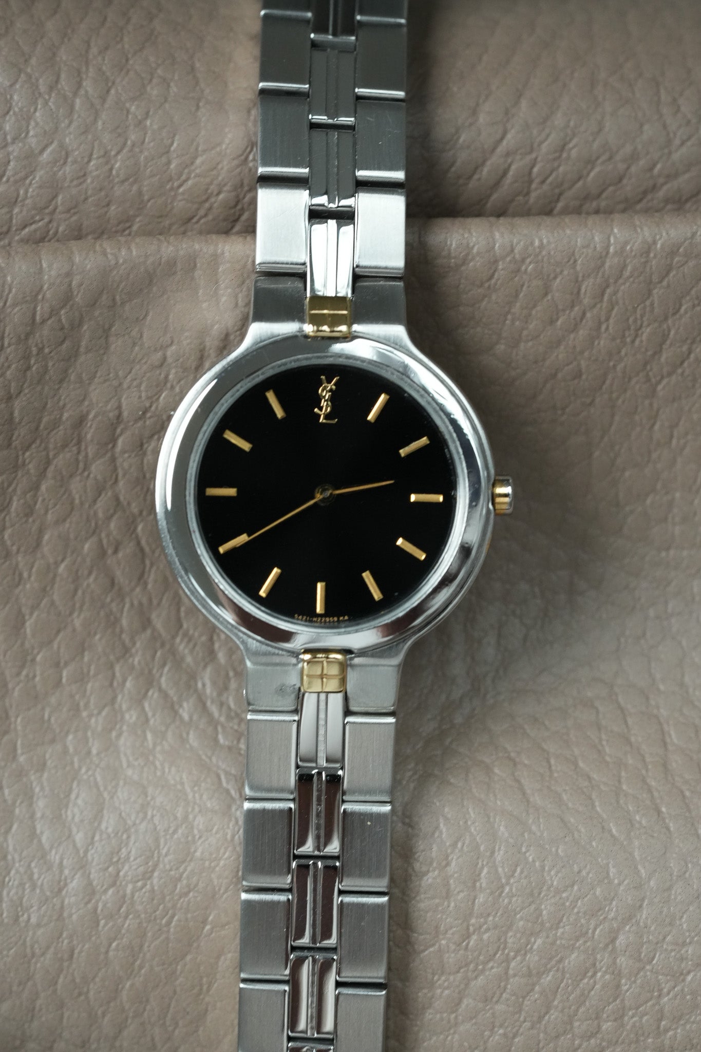 Montre Yves Saint Laurent Vintage - Acier noir Femme (Années 1990) - Atelier Victor