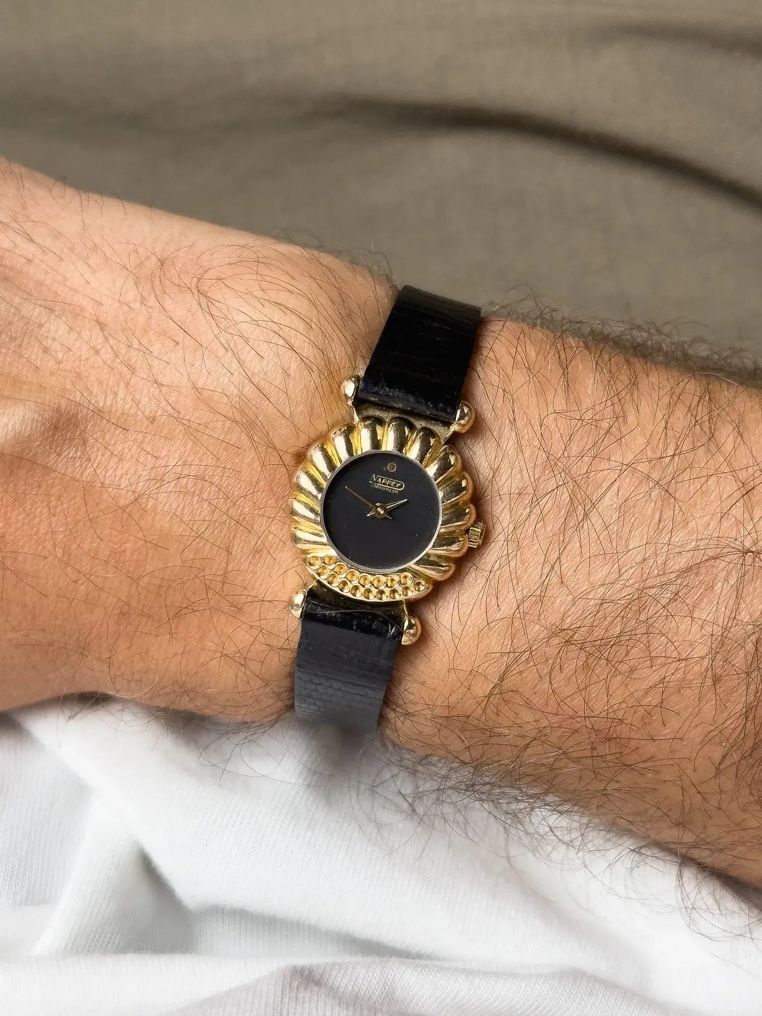 Nappey Besancon - Plaqué or Cadran noir - 1990s - Atelier Victor