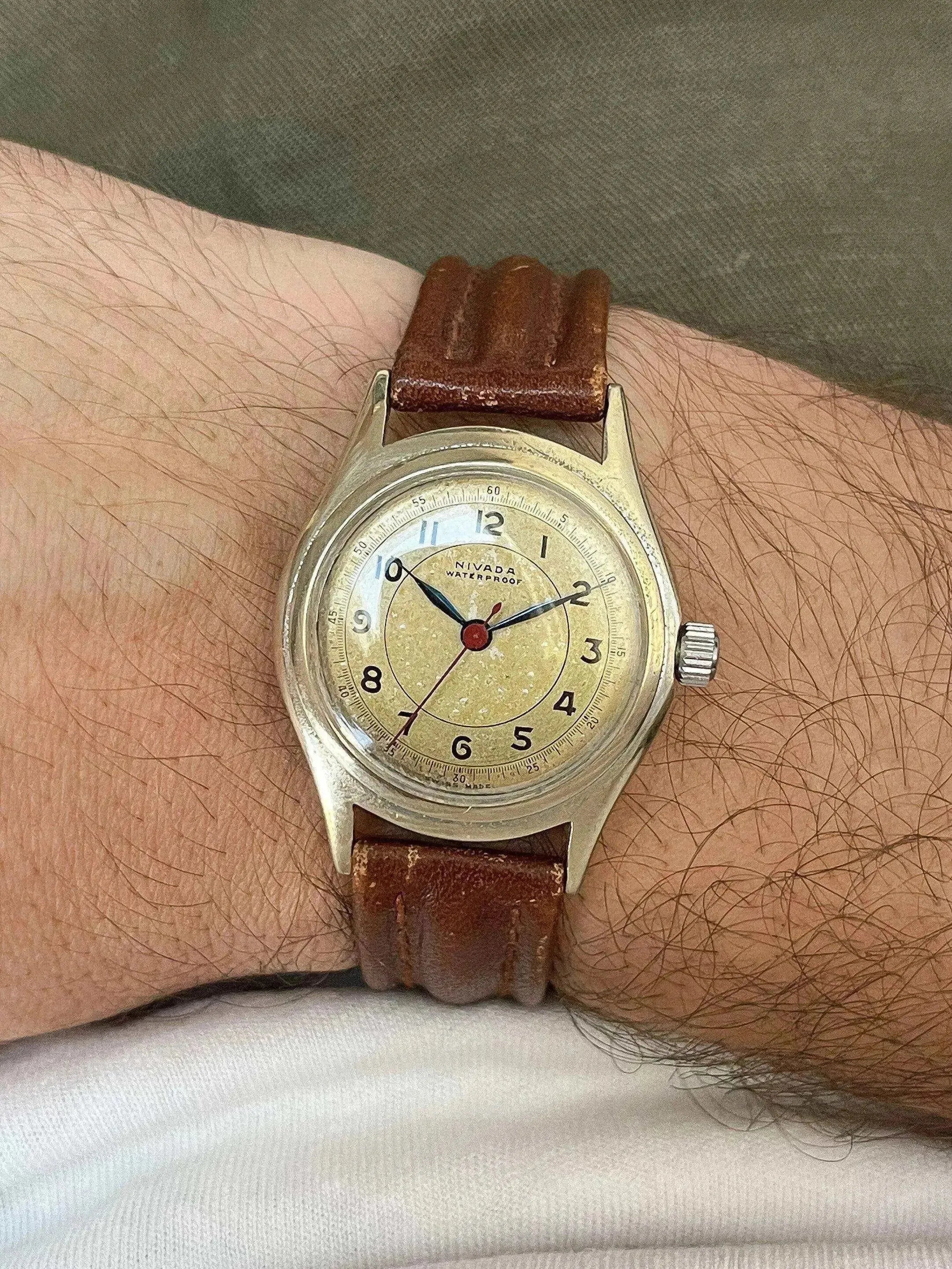 Nivada - Plaqué or cadran or patine - 1950s - Atelier Victor