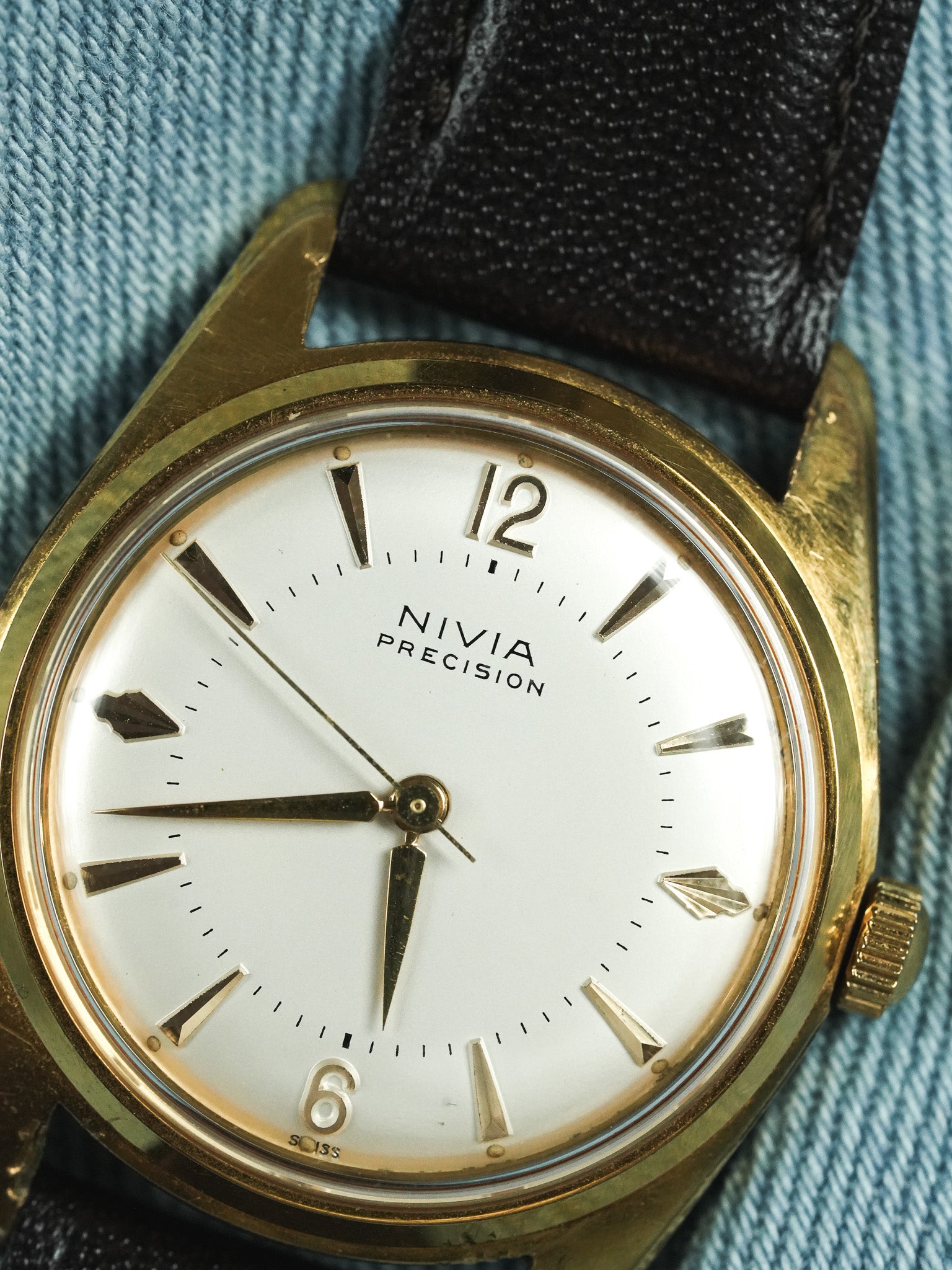 Nivia - Precision Or - 1970s - Atelier Victor - Vintage Shop