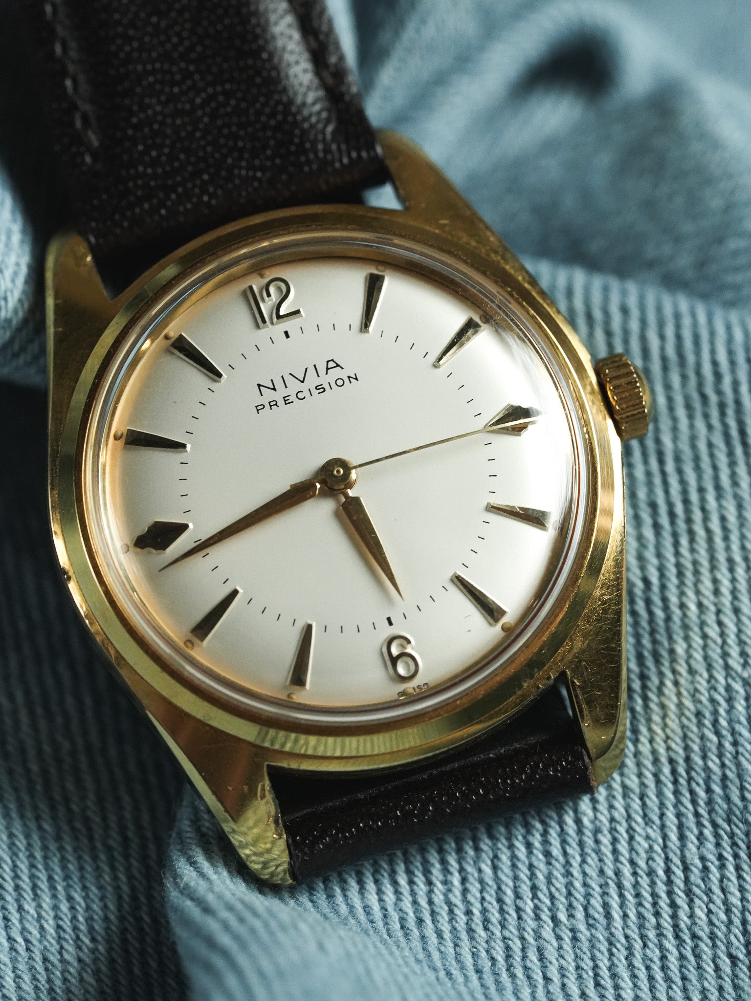 Nivia - Precision Or - 1970s - Atelier Victor - Vintage Shop