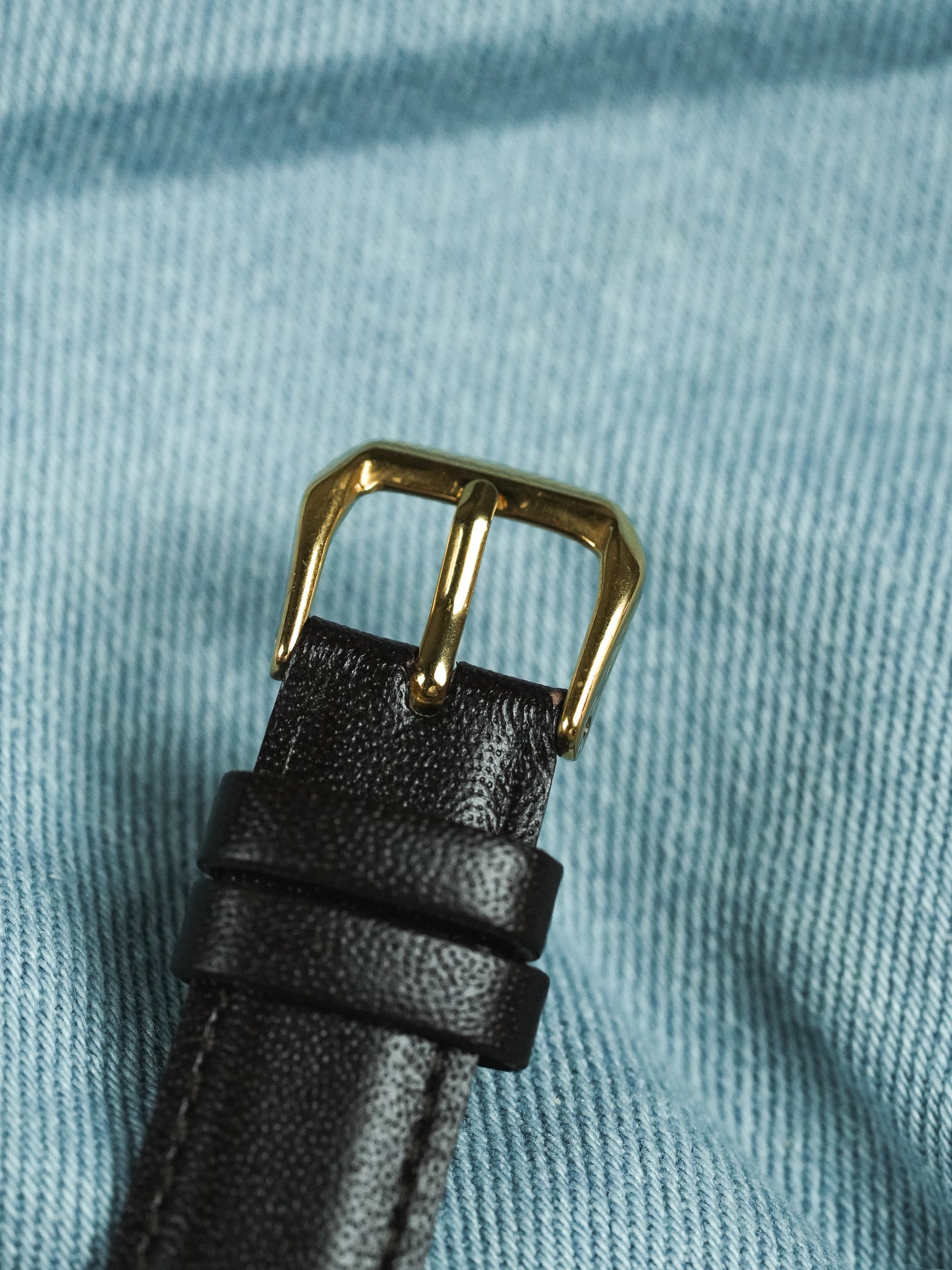 Nivia - Precision Or - 1970s - Atelier Victor - Vintage Shop