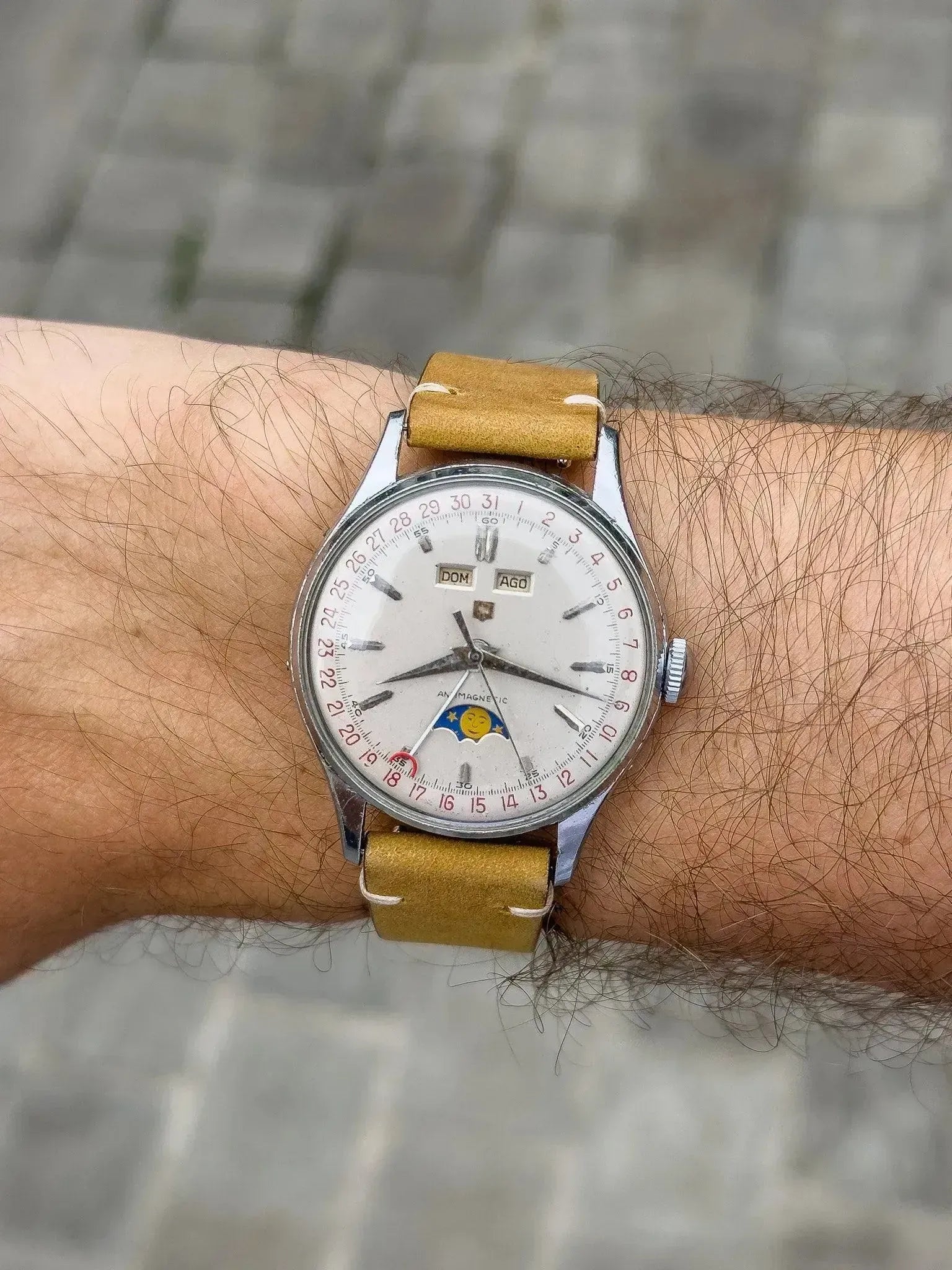 Nobellux - Valjoux 90 Acier Phase de lune Triple Calendar - 1950s - Atelier Victor