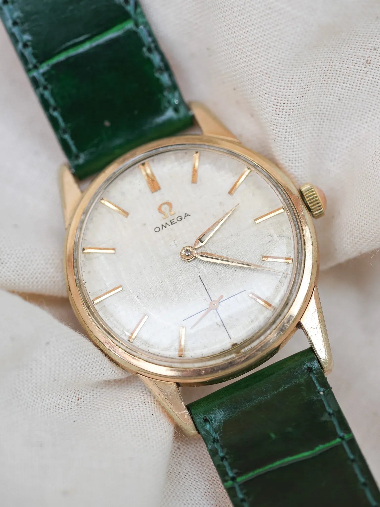 Omega - 14391-6 Plaqué or cadran lin - 1961 - Atelier Victor - Vintage Shop