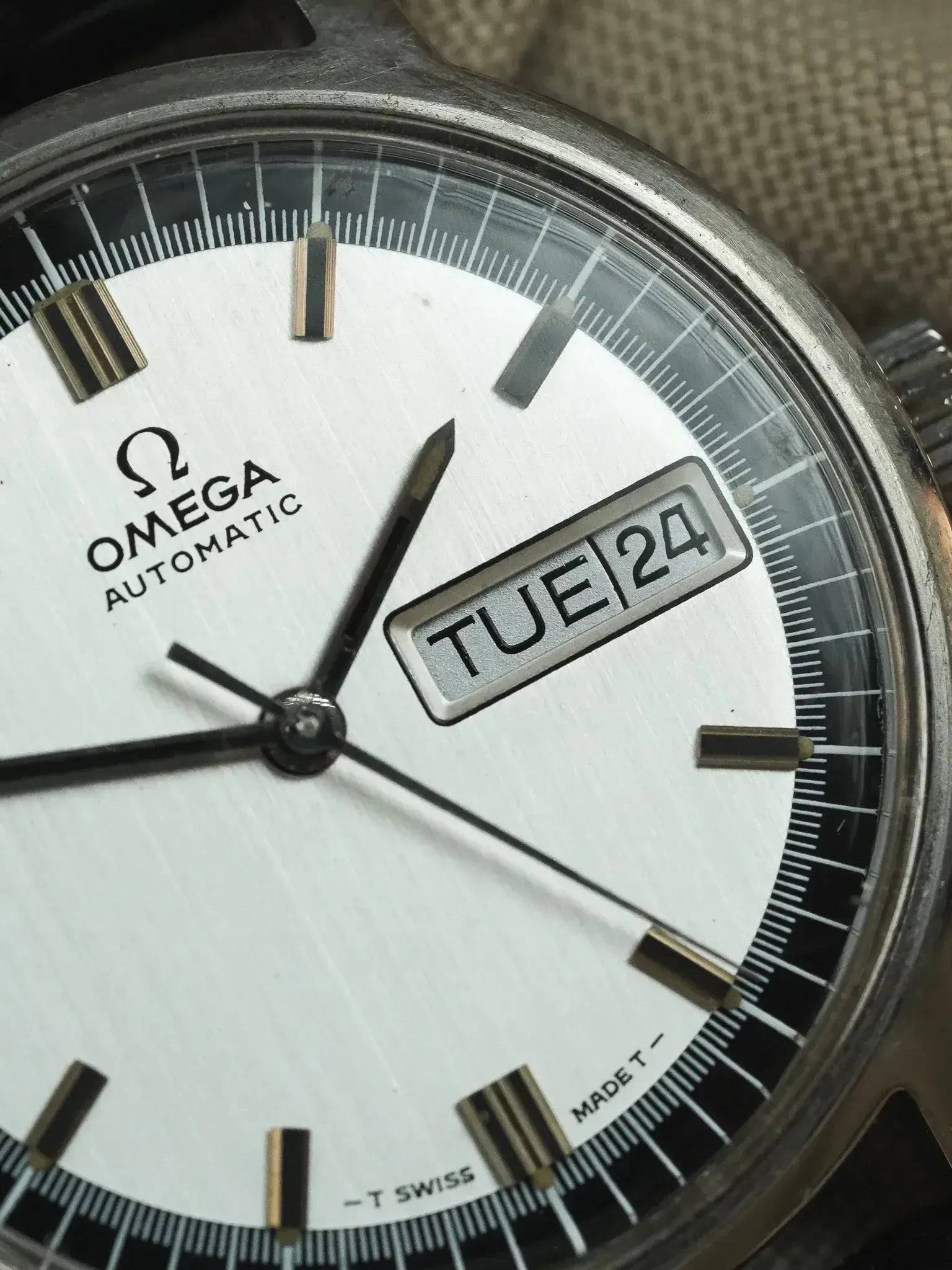 Omega - 166.0140 Daydate Cadran Acier Noir - 1970 - Atelier Victor
