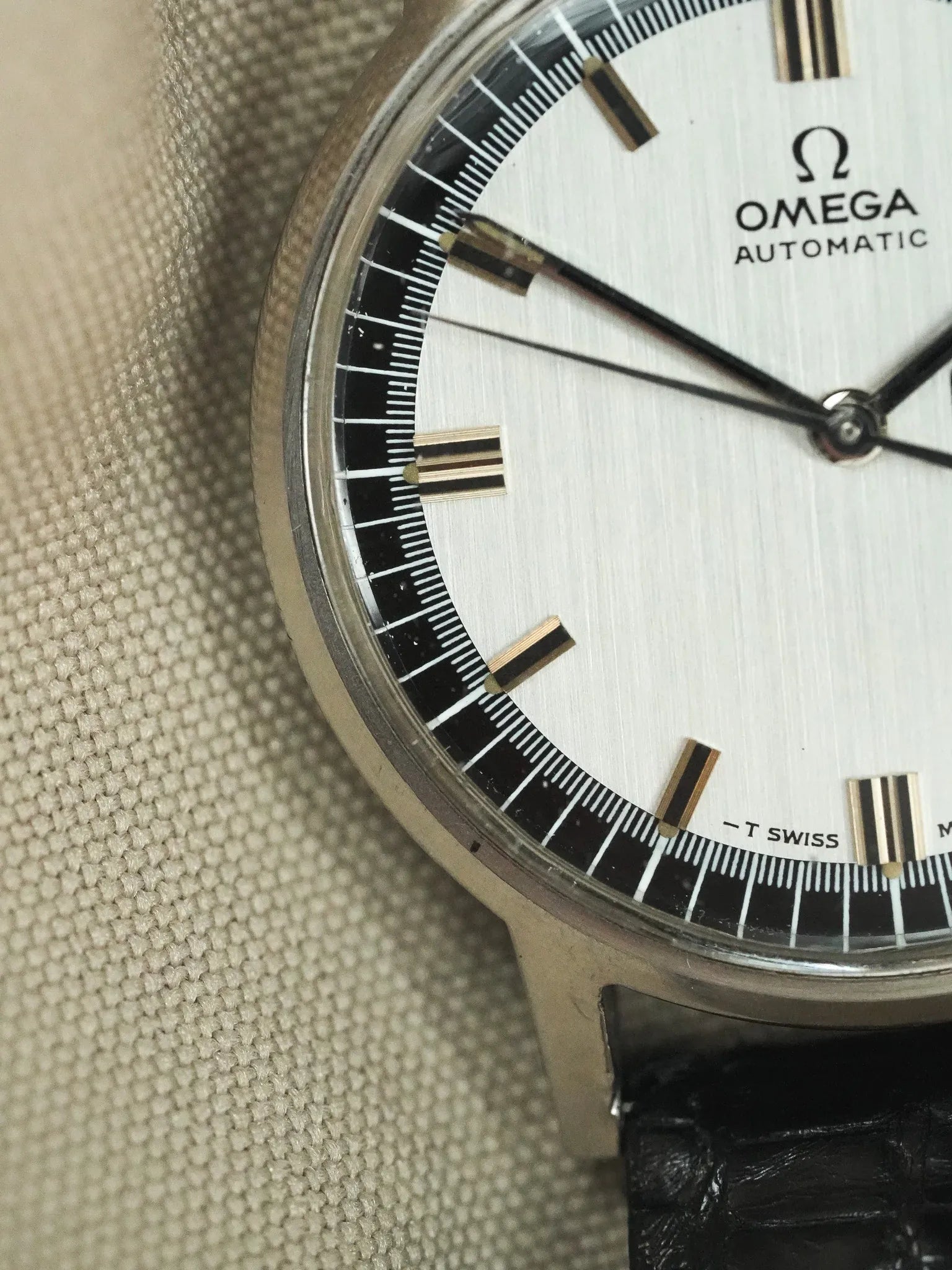 Omega - 166.0140 Daydate Cadran Acier Noir - 1970 - Atelier Victor - Vintage Shop