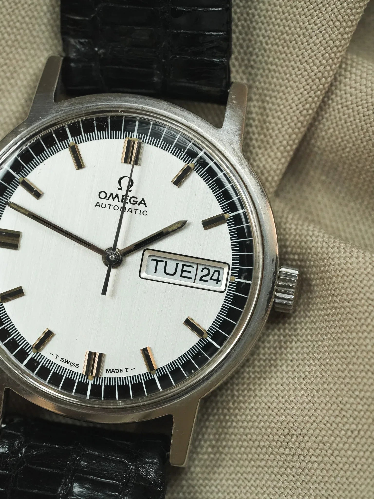 Omega - 166.0140 Daydate Cadran Acier Noir - 1970 - Atelier Victor - Vintage Shop