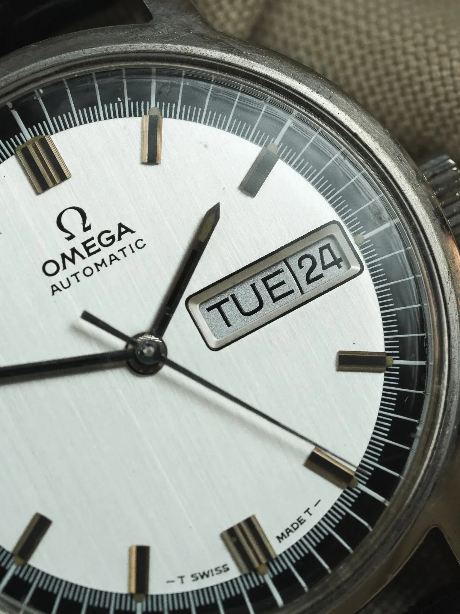 Omega - 166.0140 Daydate Cadran Acier Noir - 1970 - Atelier Victor - Vintage Shop