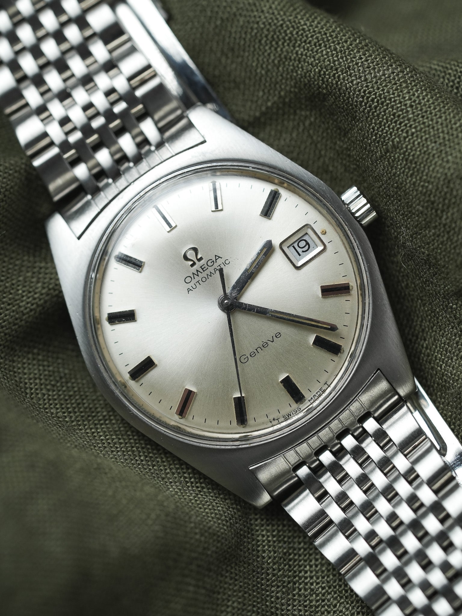 Omega - 166.041 Genève Tonneau Date Grain de Riz - 1968 - Atelier Victor - Vintage Shop