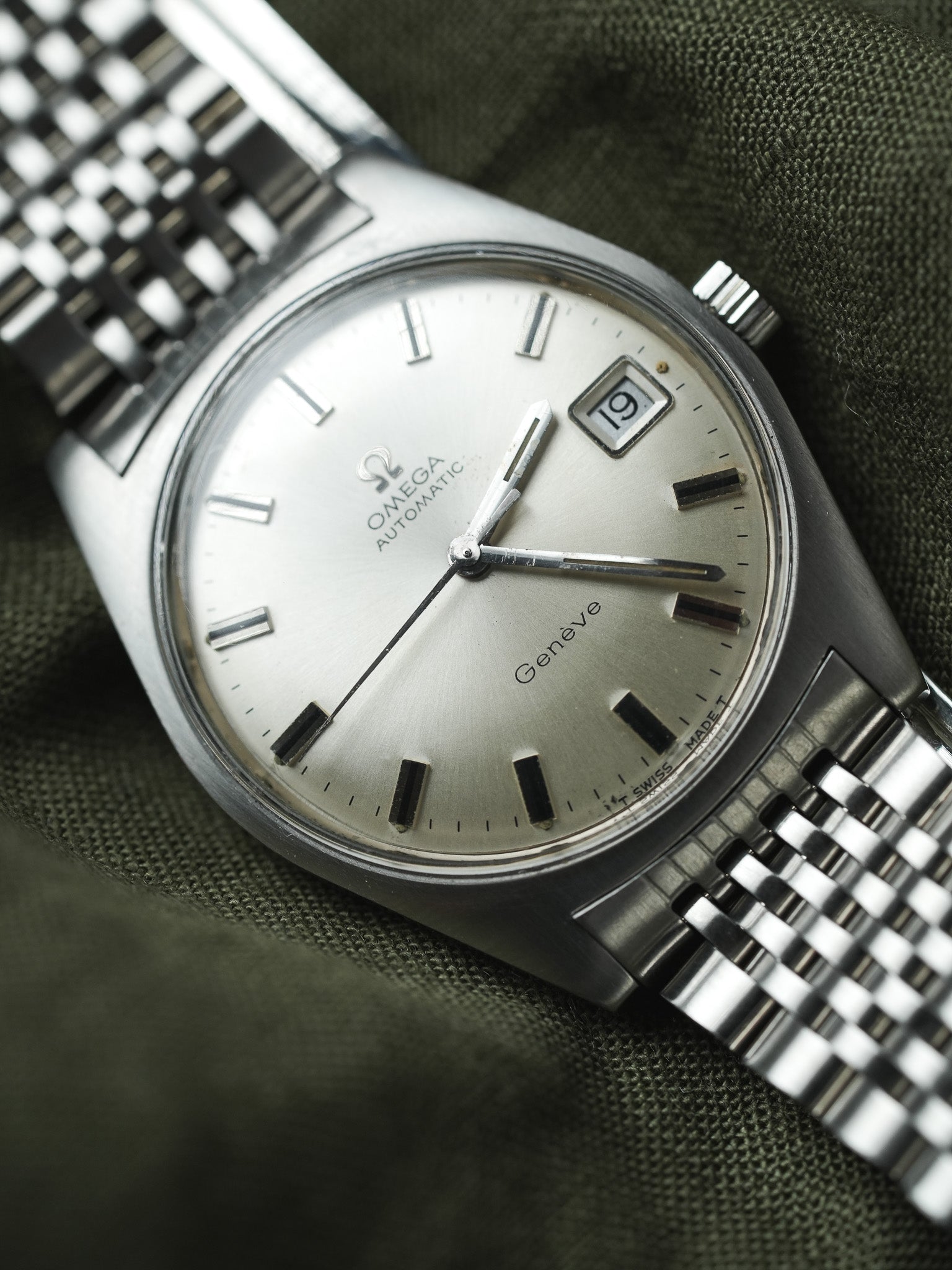 Omega - 166.041 Genève Tonneau Date Grain de Riz - 1968 - Atelier Victor - Vintage Shop