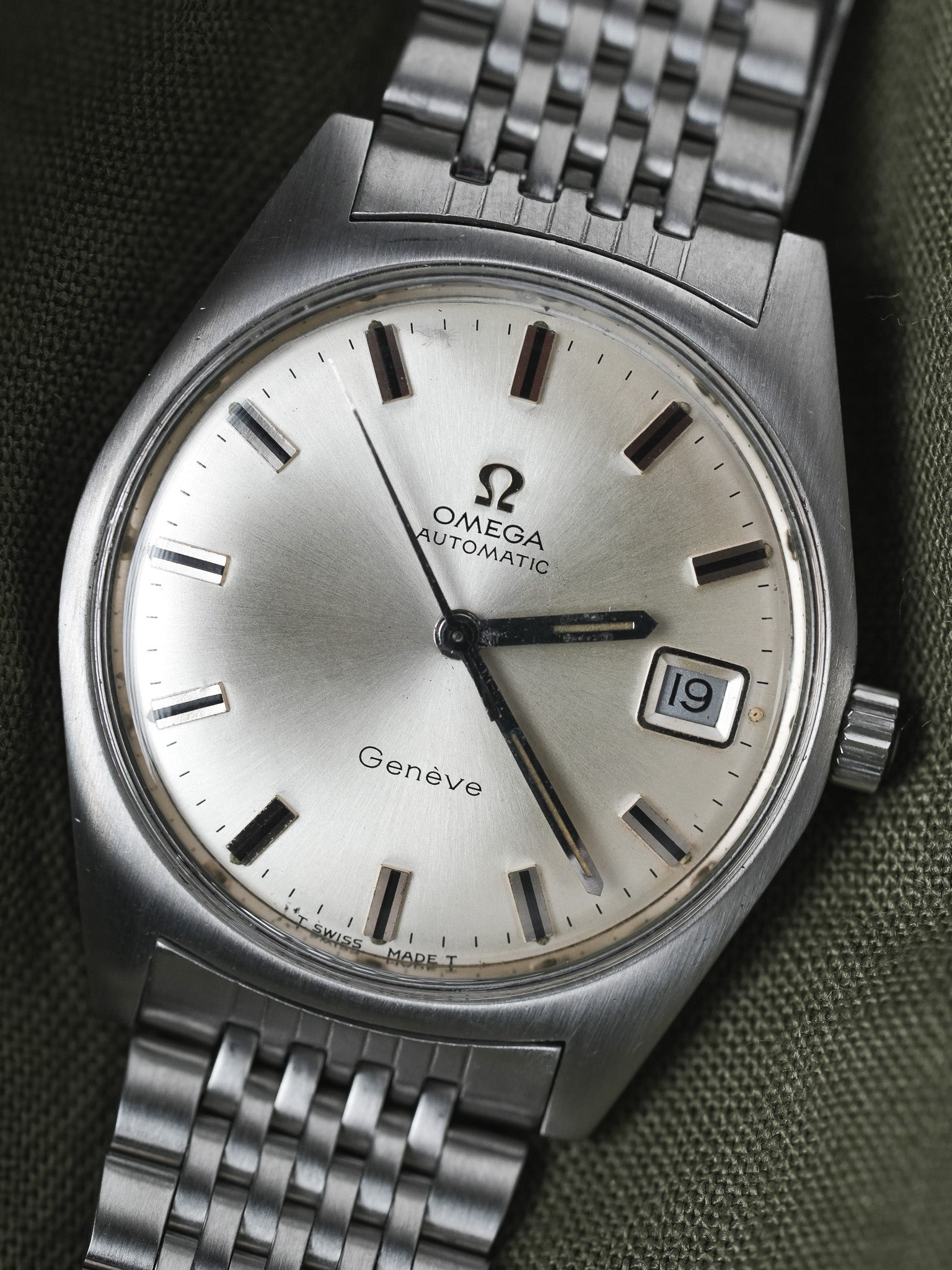Omega - 166.041 Genève Tonneau Date Grain de Riz - 1968 - Atelier Victor - Vintage Shop