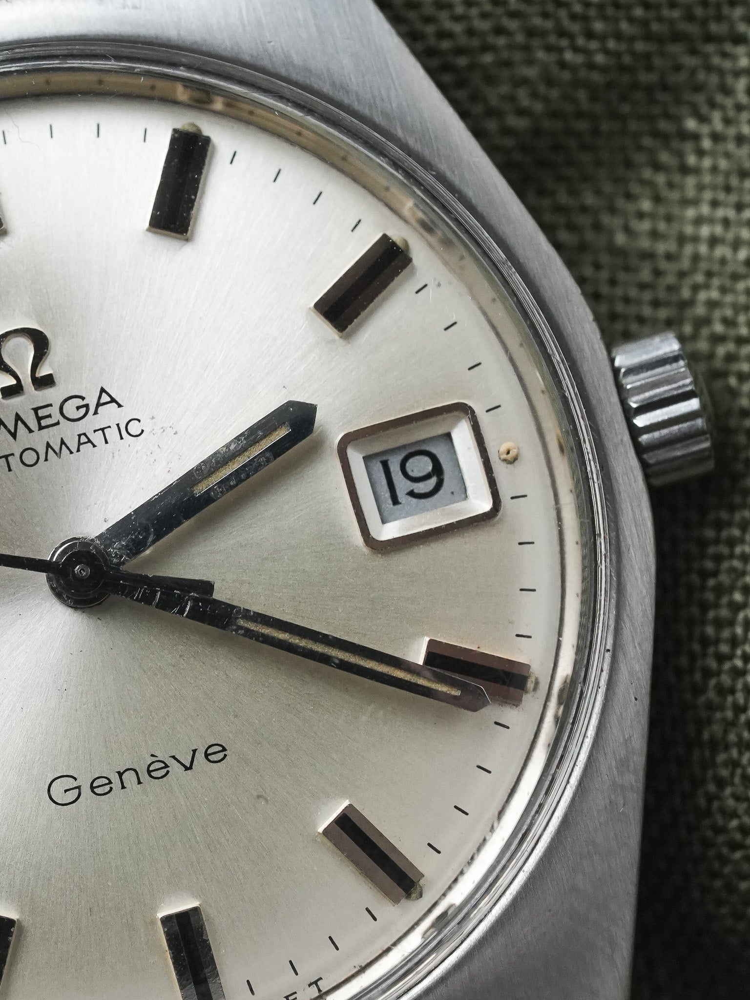 Omega - 166.041 Genève Tonneau Date Grain de Riz - 1968 - Atelier Victor - Vintage Shop