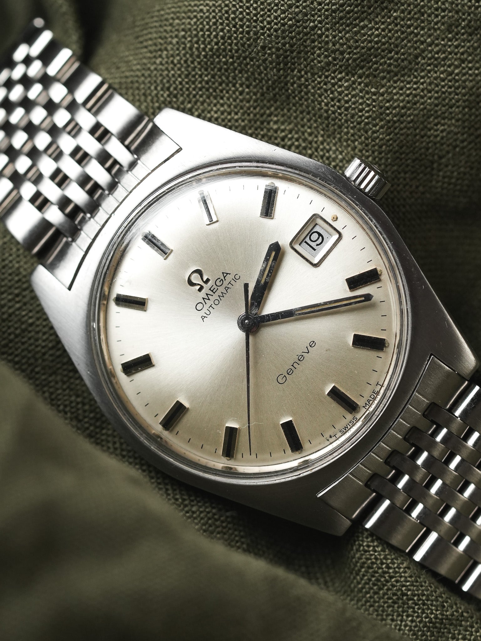 Omega - 166.041 Genève Tonneau Date Grain de Riz - 1968 - Atelier Victor - Vintage Shop