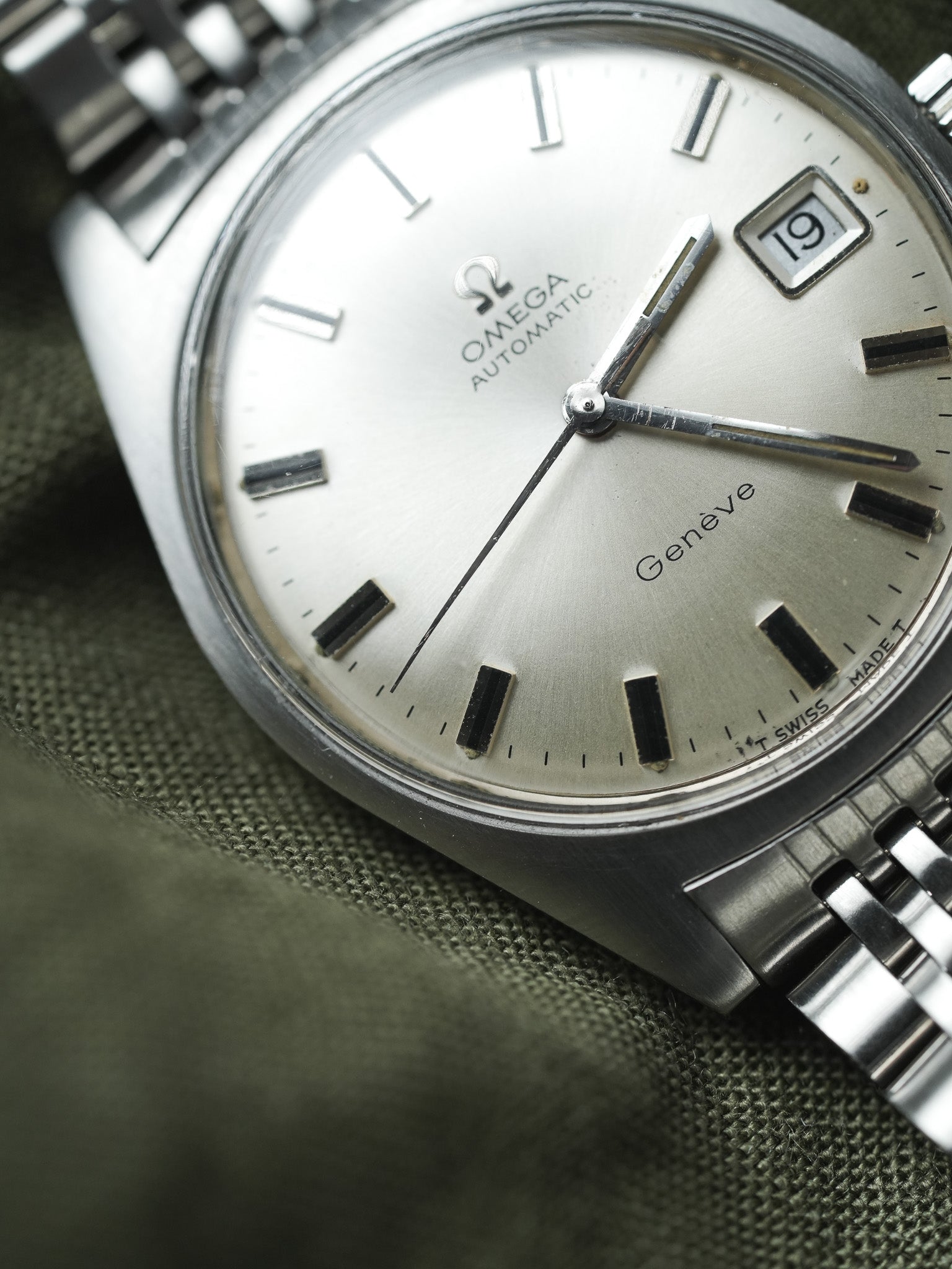 Omega - 166.041 Genève Tonneau Date Grain de Riz - 1968 - Atelier Victor - Vintage Shop