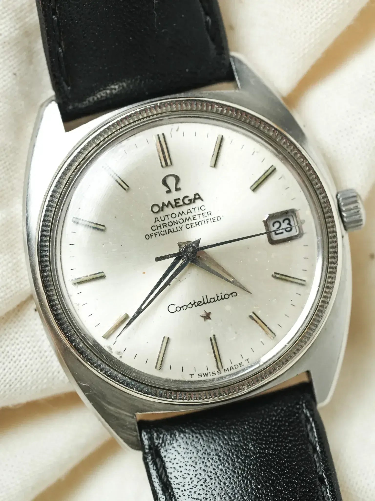 Omega - 168.027 Constellation Date Lunette Or blanc 18k désigné par Gerald Genta - 1968 - Atelier Victor
