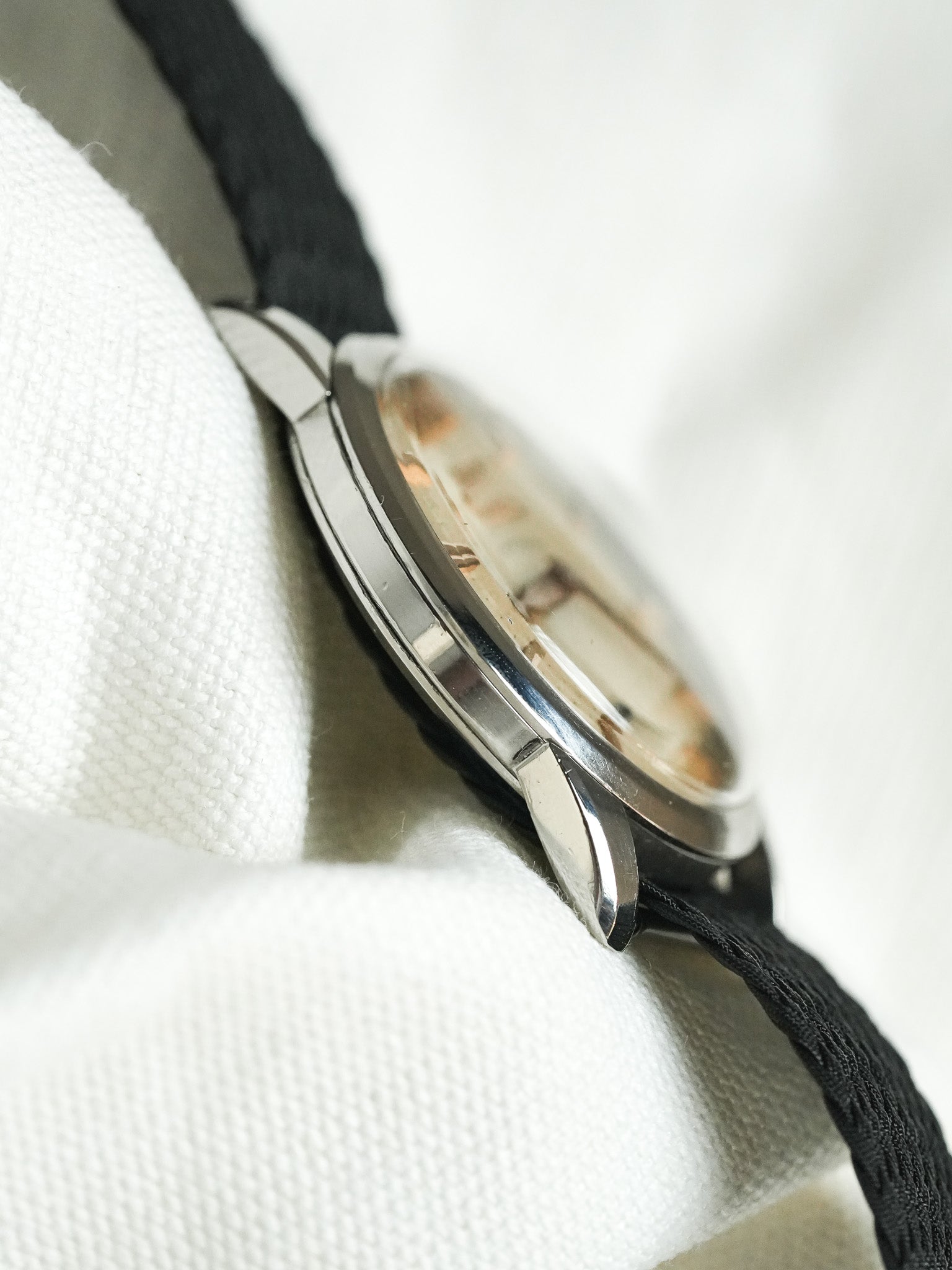 Omega - 2903-61 Genève Crosshair Index Or Rose - 1961 - Atelier Victor - Vintage Shop