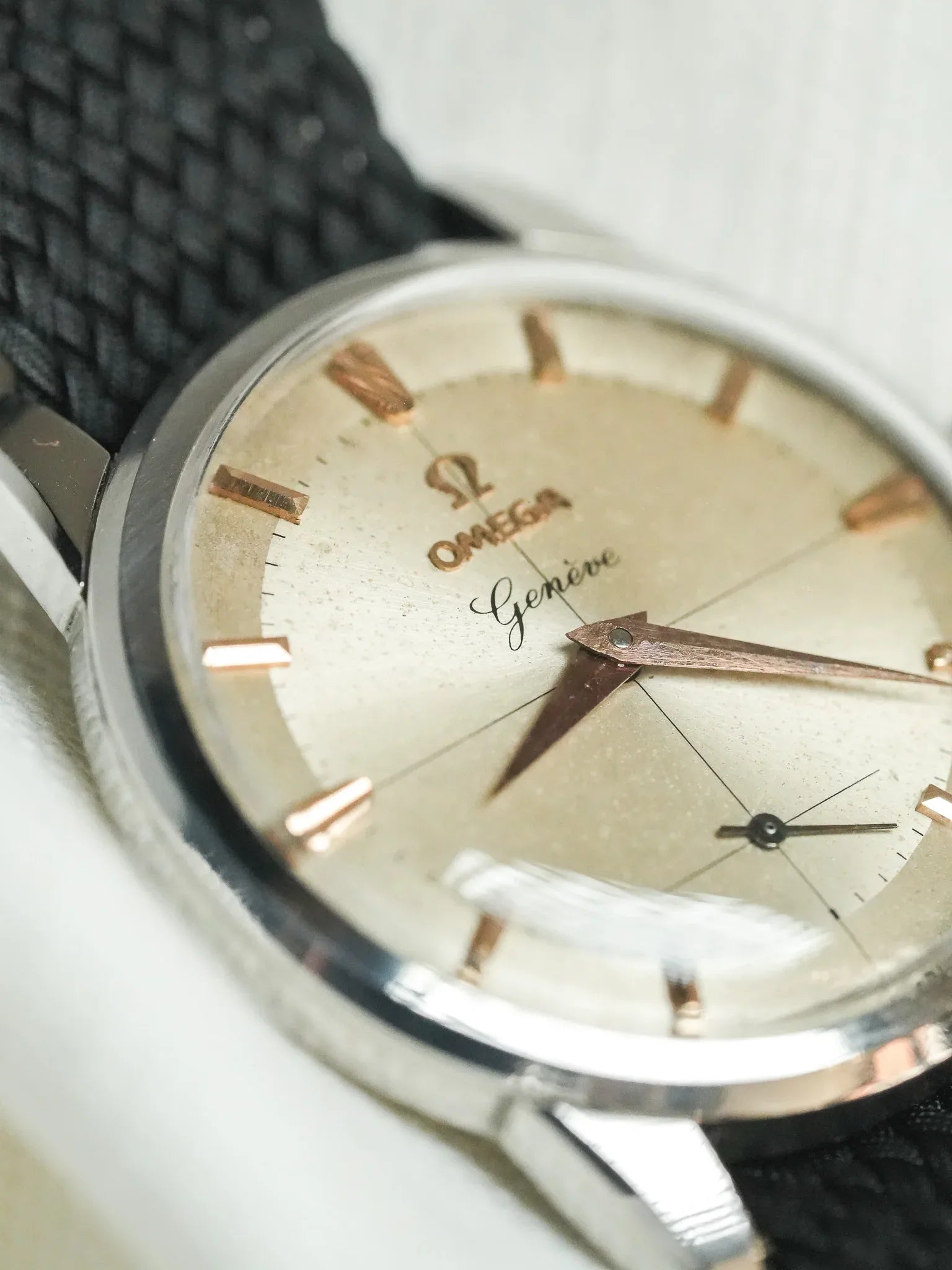 Omega - 2903-61 Genève Crosshair Index Or Rose - 1961 - Atelier Victor - Vintage Shop