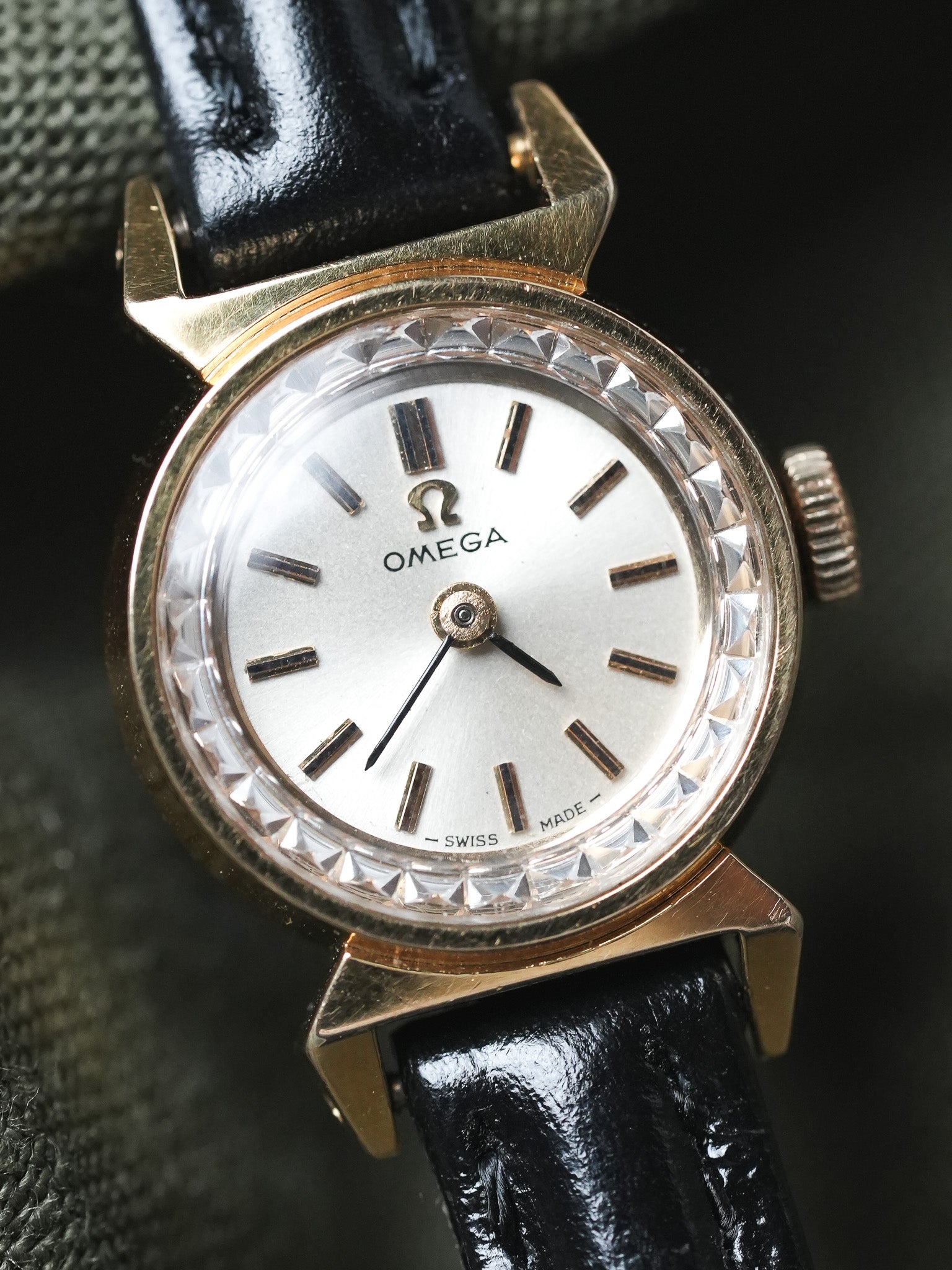 Omega - 511.165 Verre facette corne Gouttes d'eau or - 1966 - Atelier Victor - Vintage Shop