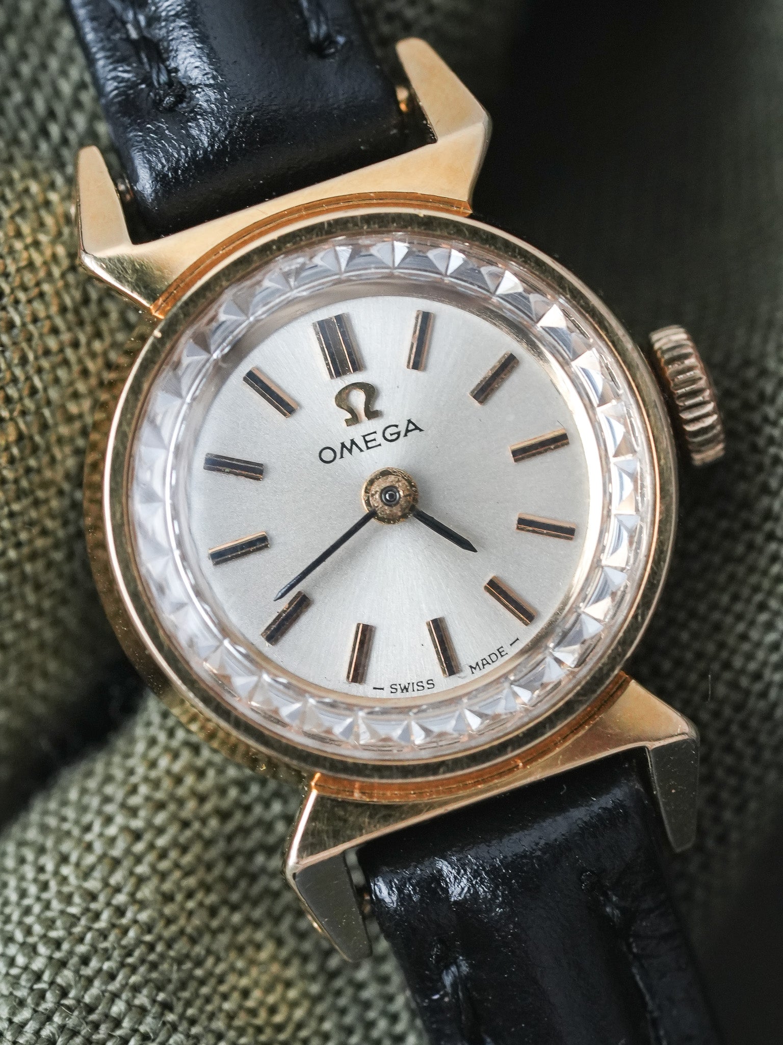 Omega - 511.165 Verre facette corne Gouttes d'eau or - 1966 - Atelier Victor - Vintage Shop