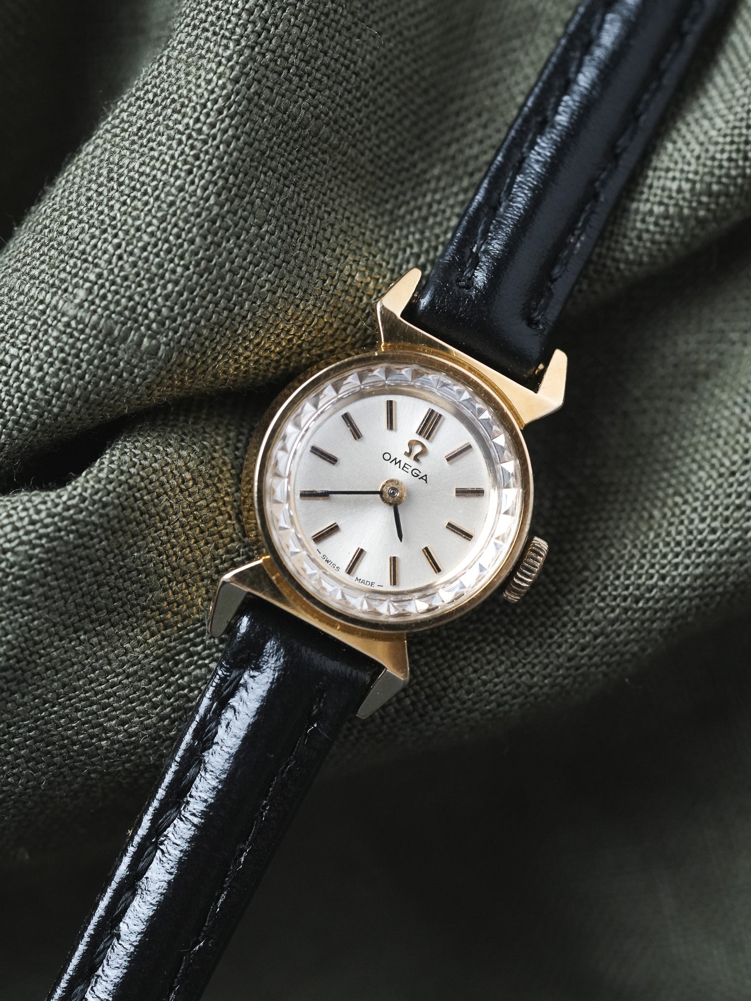 Omega - 511.165 Verre facette corne Gouttes d'eau or - 1966 - Atelier Victor - Vintage Shop