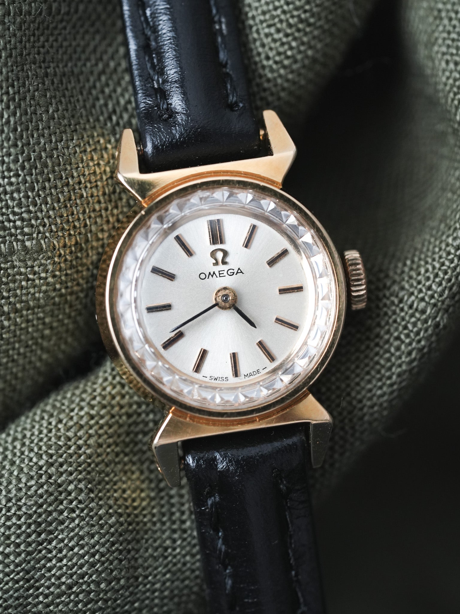 Omega - 511.165 Verre facette corne Gouttes d'eau or - 1966 - Atelier Victor - Vintage Shop