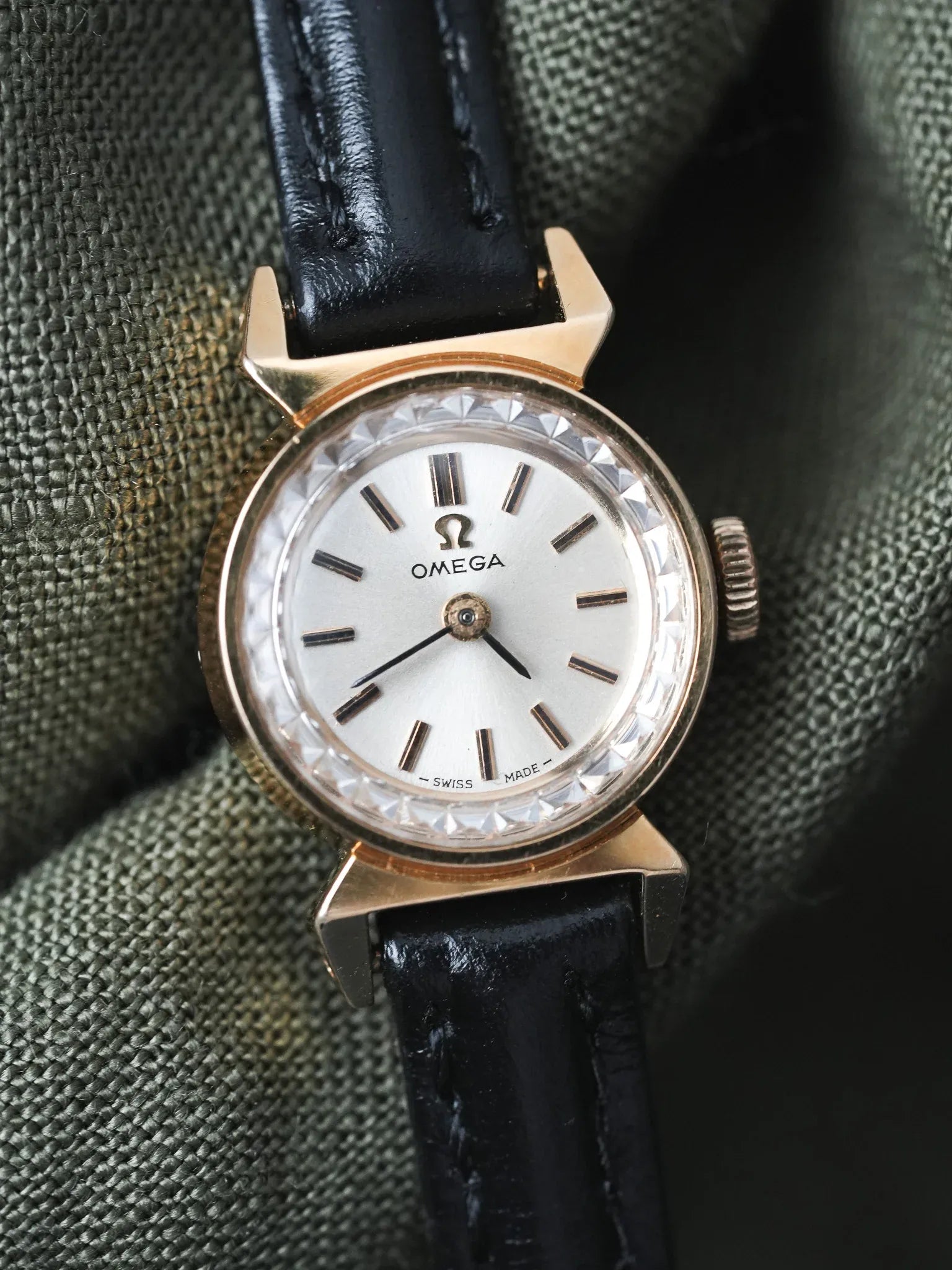 Omega - 511.165 Verre facette corne Gouttes d'eau or - 1966 - Atelier Victor - Vintage Shop