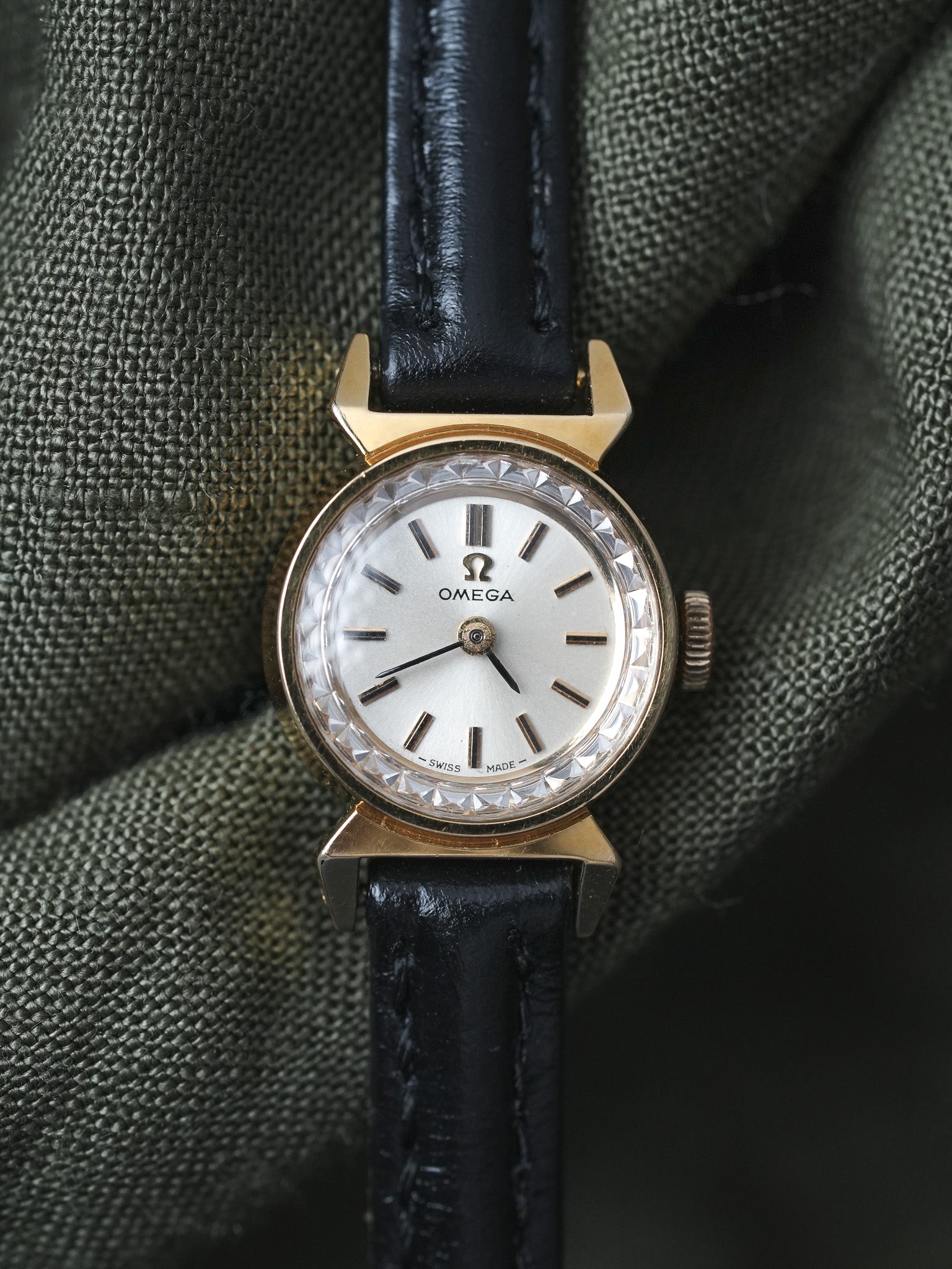 Omega - 511.165 Verre facette corne Gouttes d'eau or - 1966 - Atelier Victor - Vintage Shop