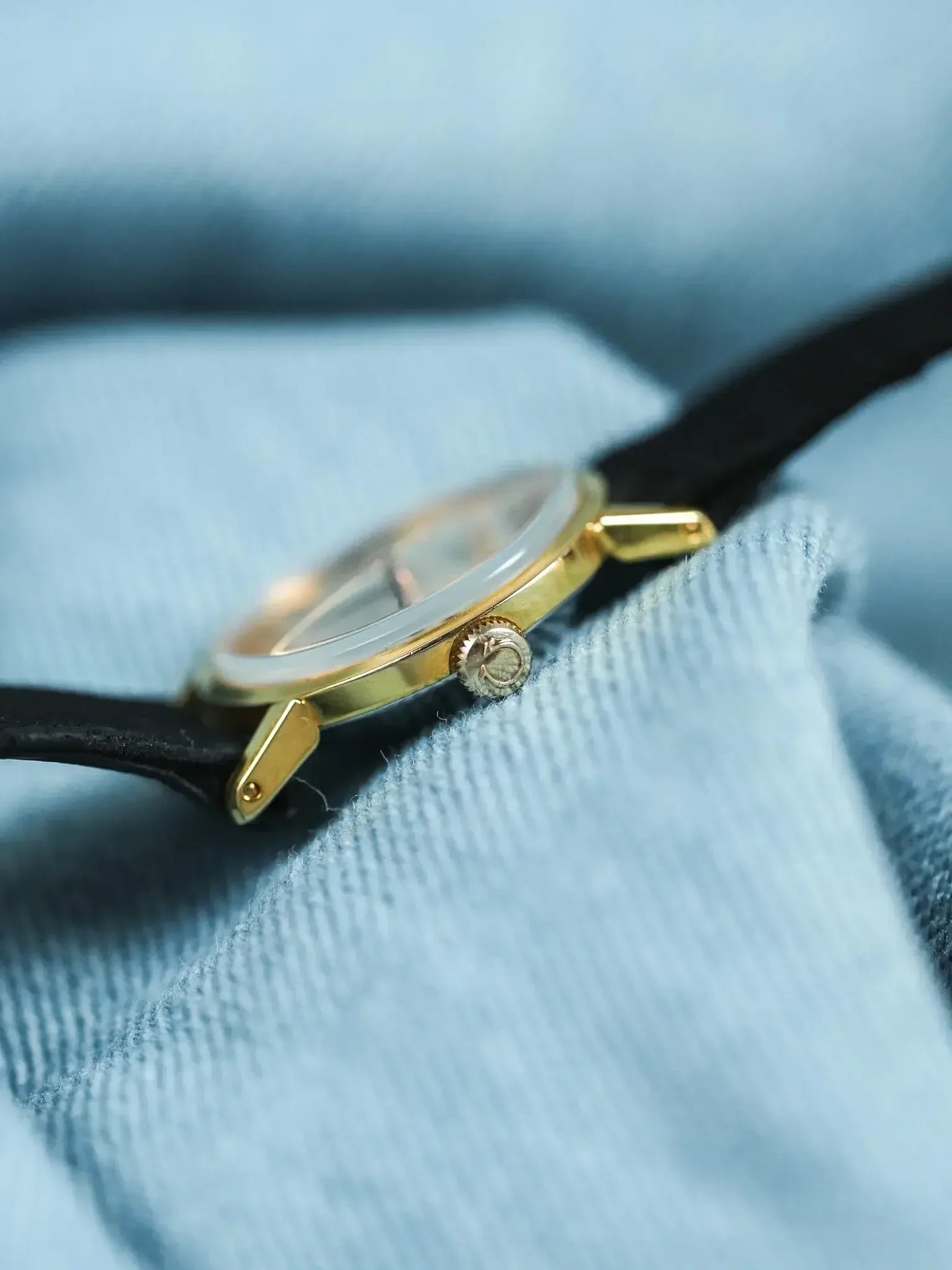 Omega - 541.003 Mini Montre habillée index Or rose Onyx - 1966 - Atelier Victor