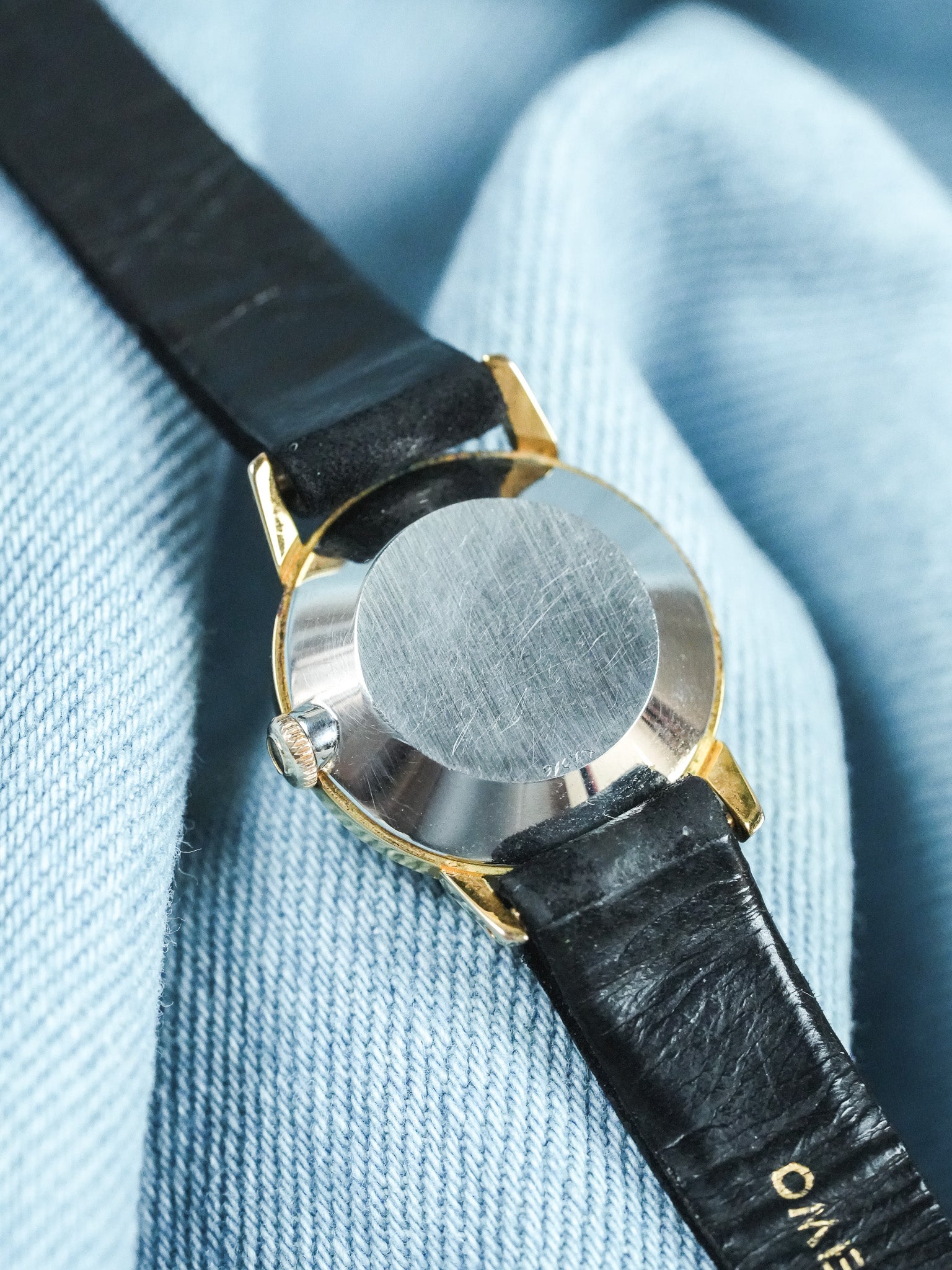 Omega - 541.003 Mini Montre habillée index Or rose Onyx - 1966 - Atelier Victor - Vintage Shop
