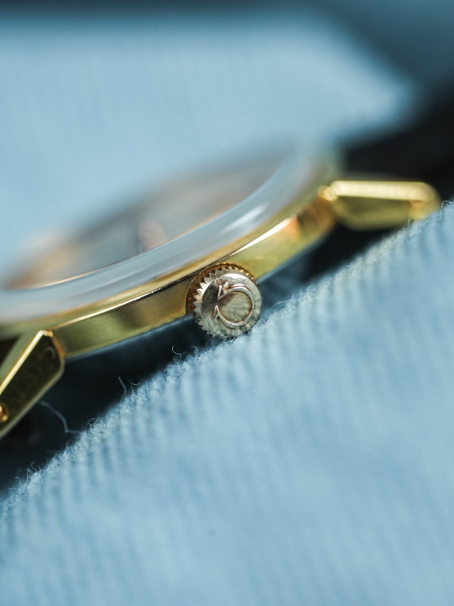 Omega - 541.003 Mini Montre habillée index Or rose Onyx - 1966 - Atelier Victor - Vintage Shop